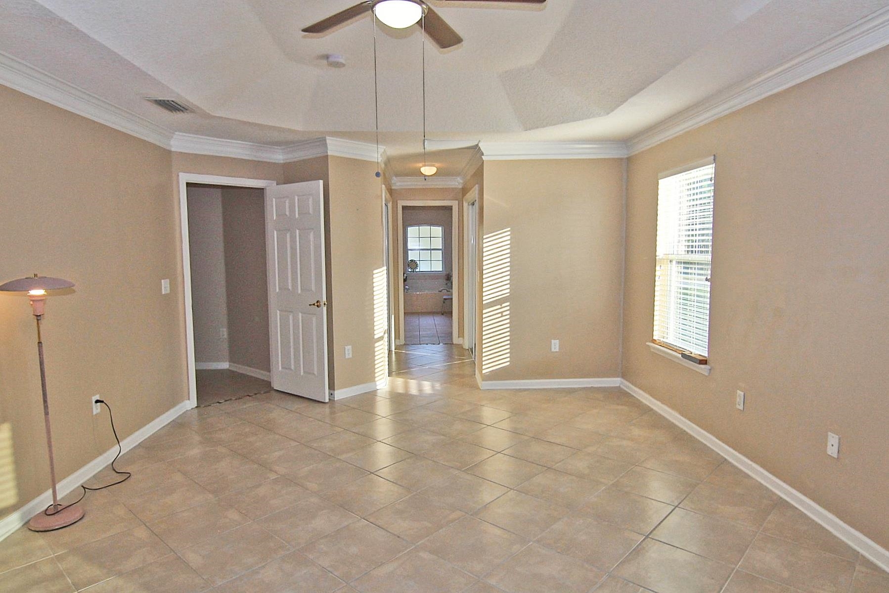 Image 15 of 32 For 212 Whisper Ridge Dr