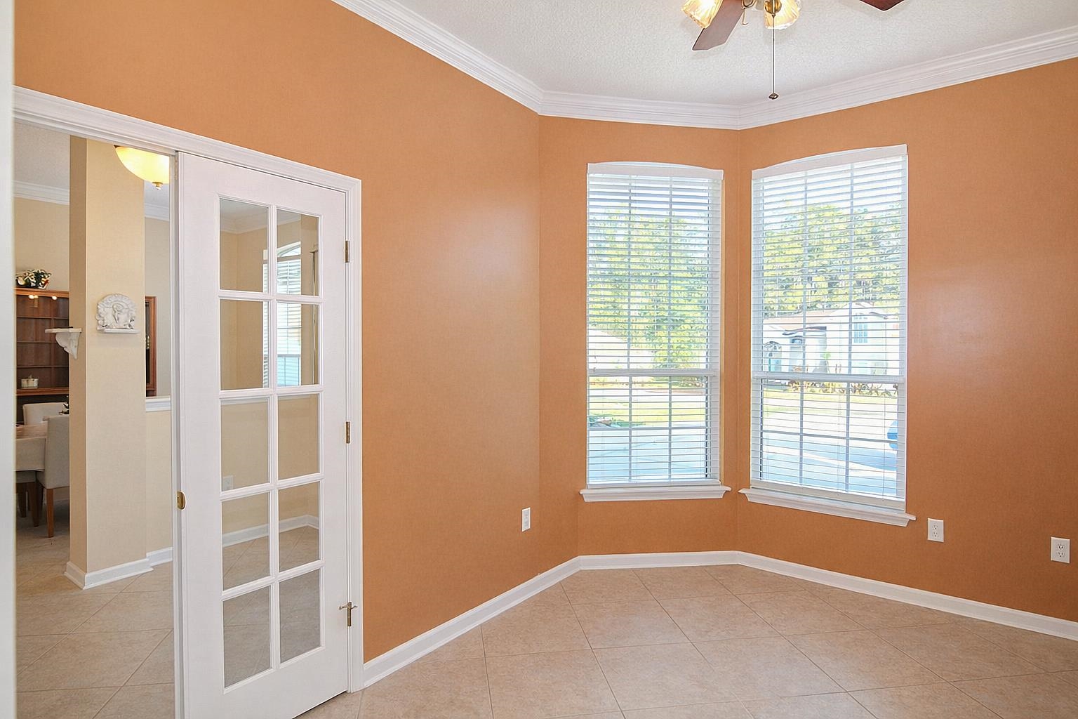 Image 20 of 32 For 212 Whisper Ridge Dr