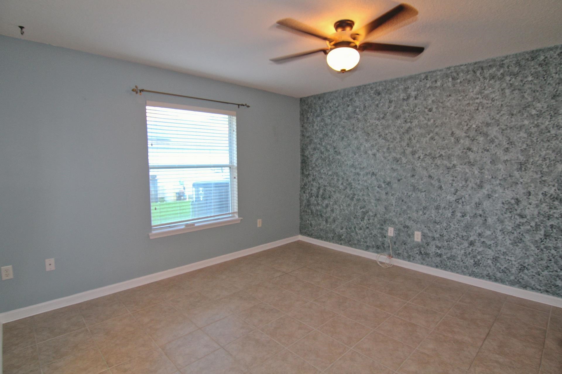 Image 21 of 32 For 212 Whisper Ridge Dr