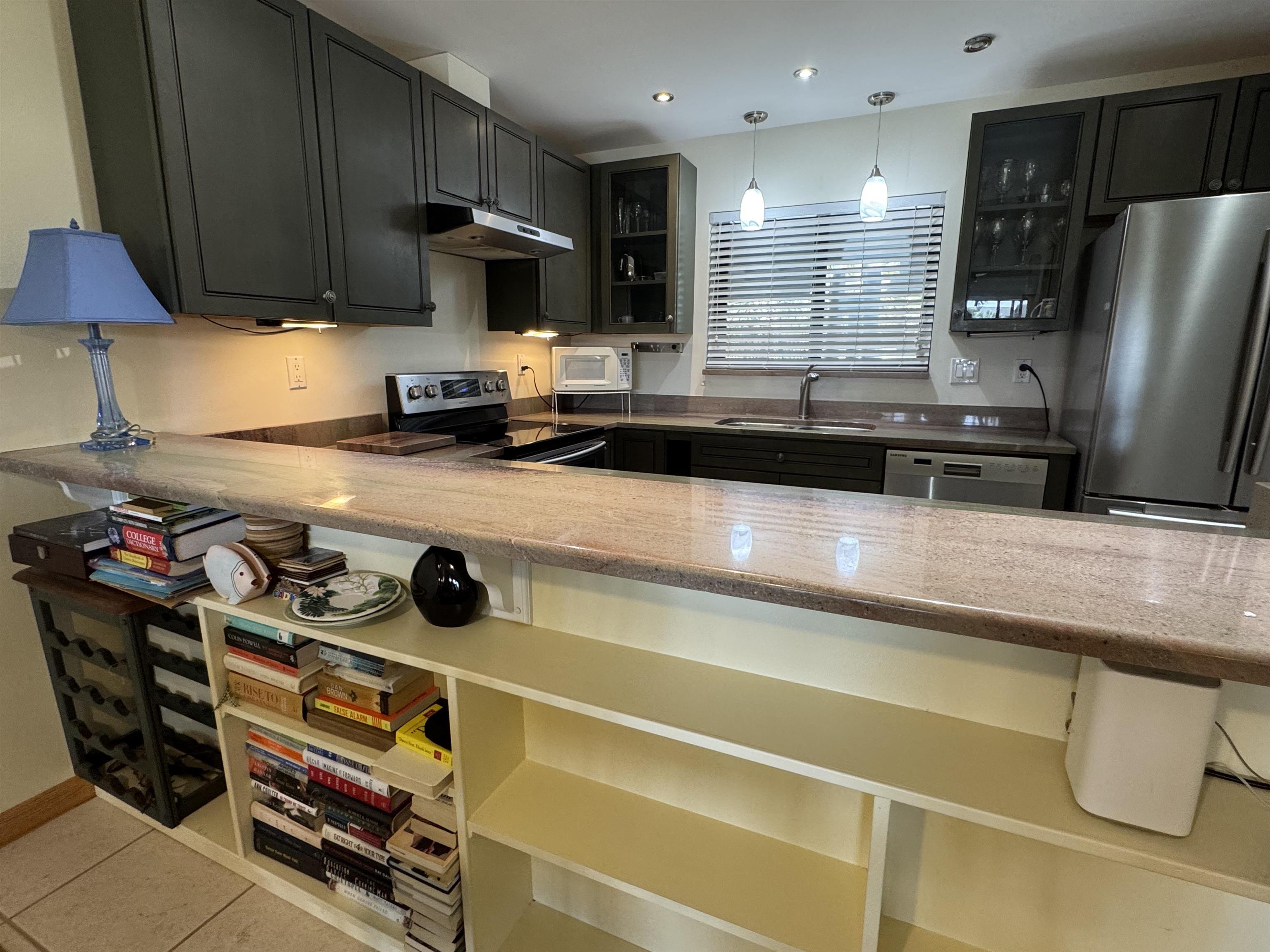 Image 10 of 20 For 77 Village Del Lago Cir