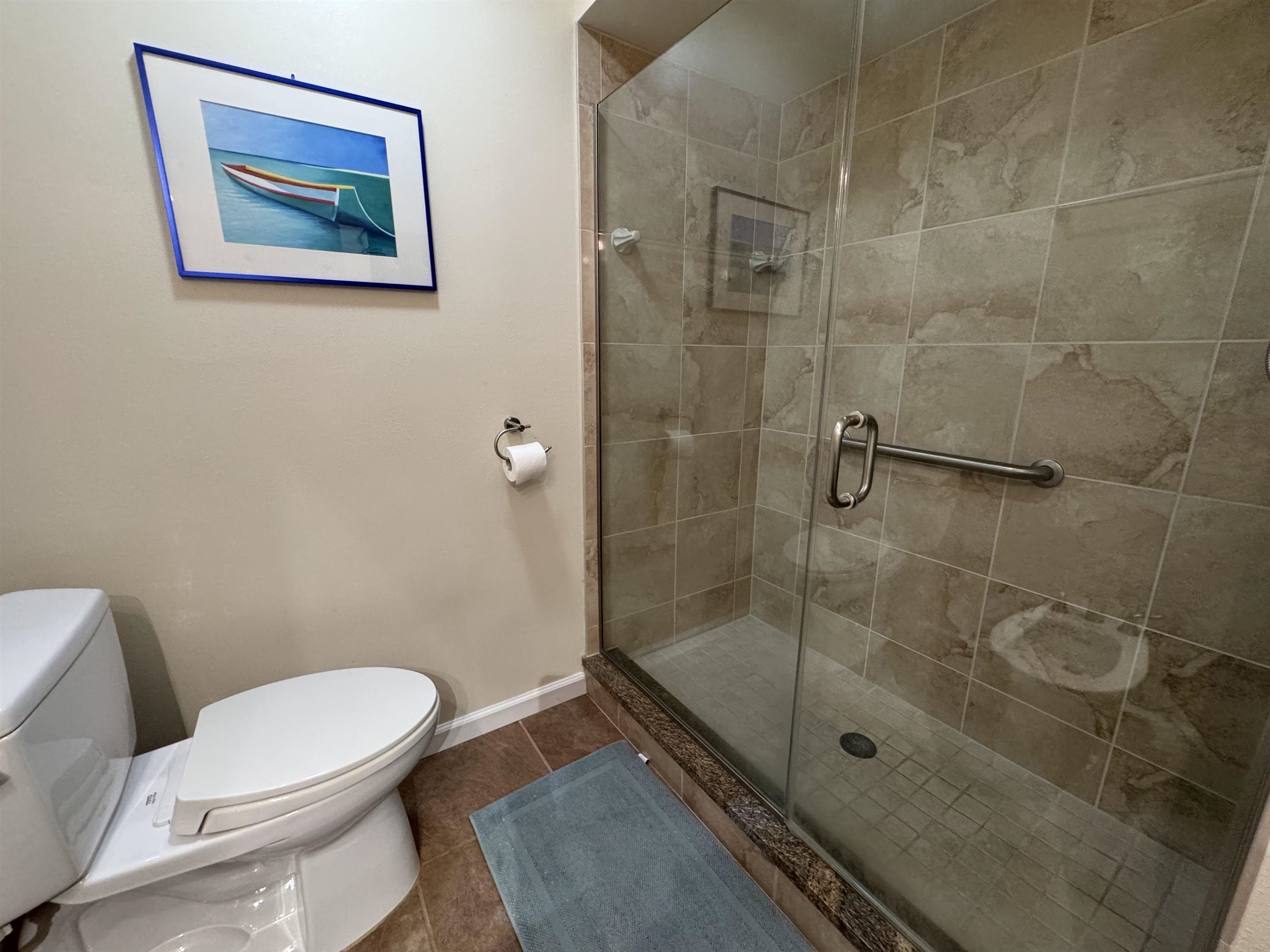 Image 16 of 20 For 77 Village Del Lago Cir