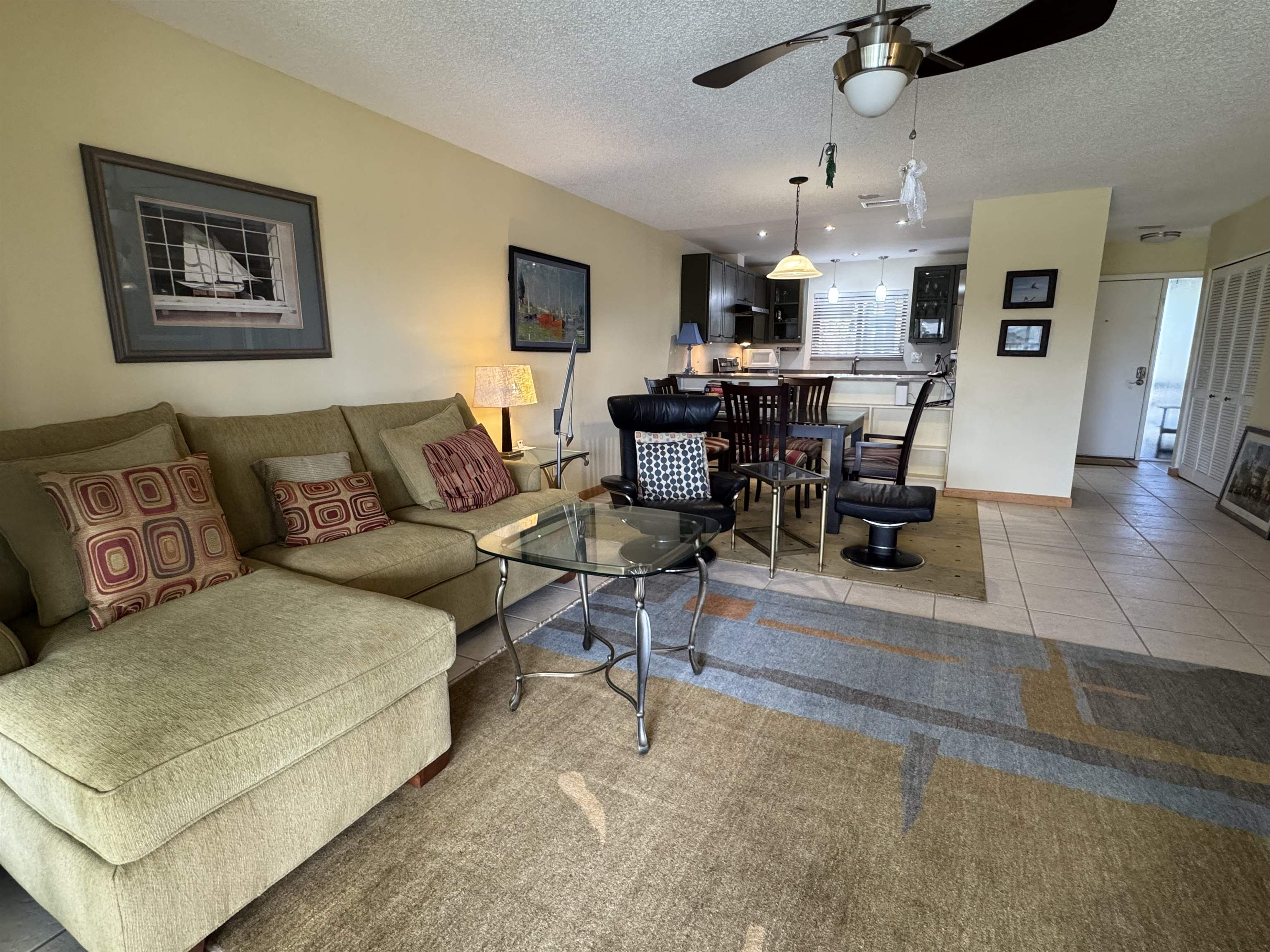 Image 7 of 20 For 77 Village Del Lago Cir