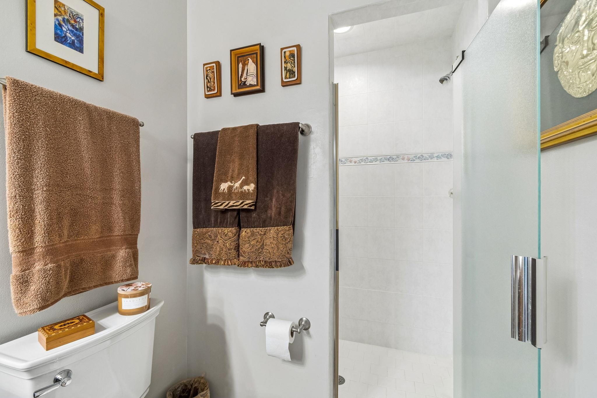 Image 25 of 100 For 9163 June Lane