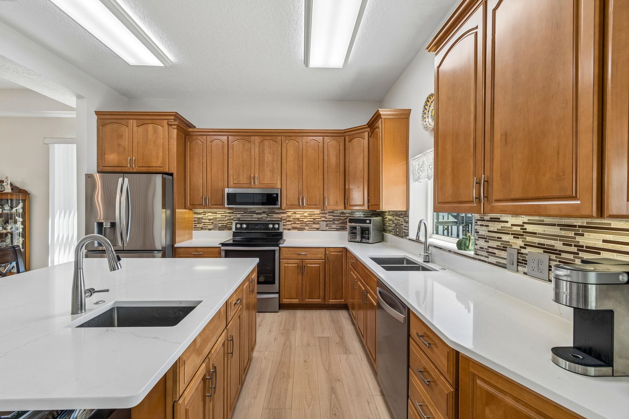 Image 37 of 100 For 9163 June Lane