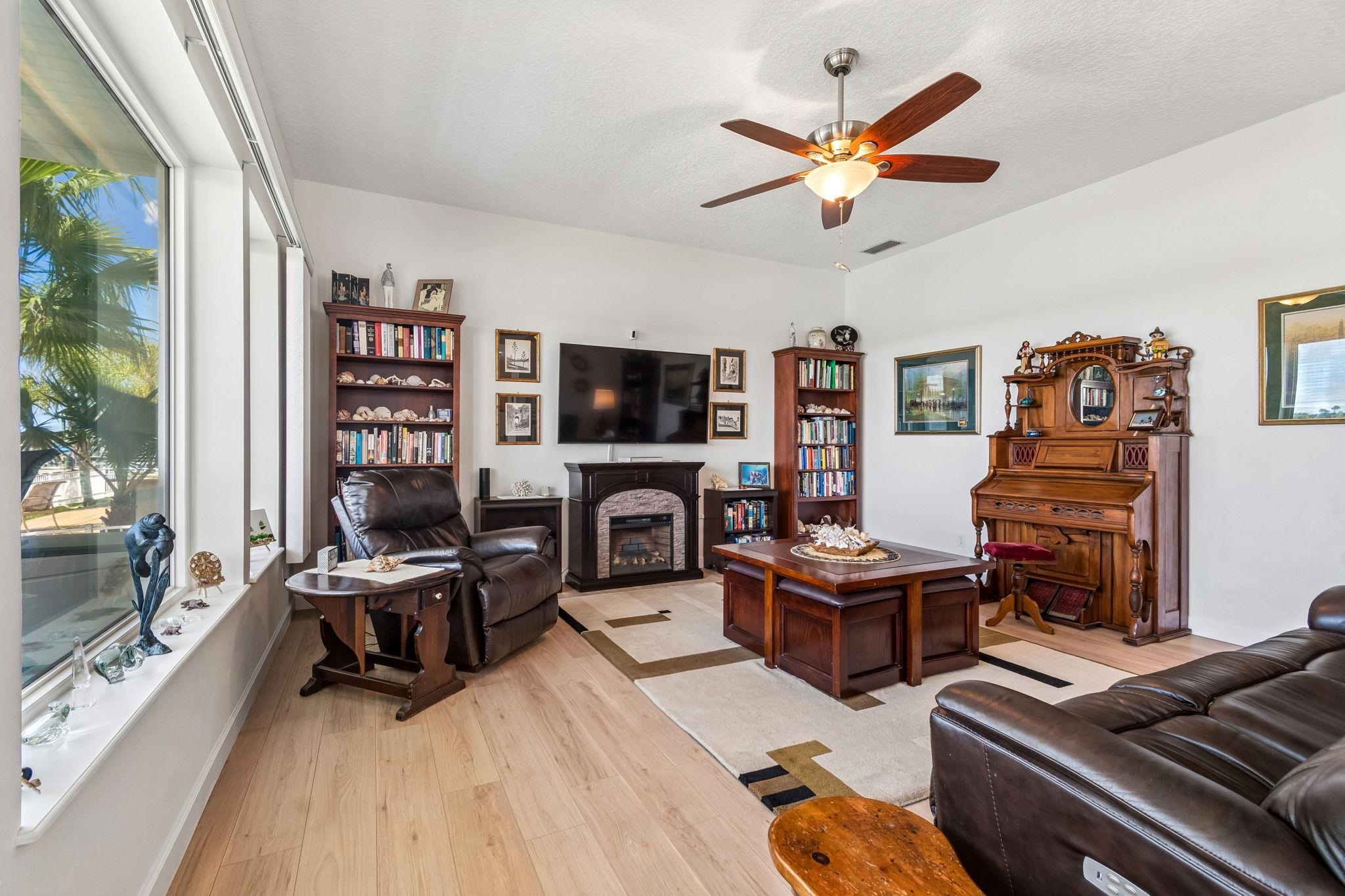 Image 41 of 100 For 9163 June Lane