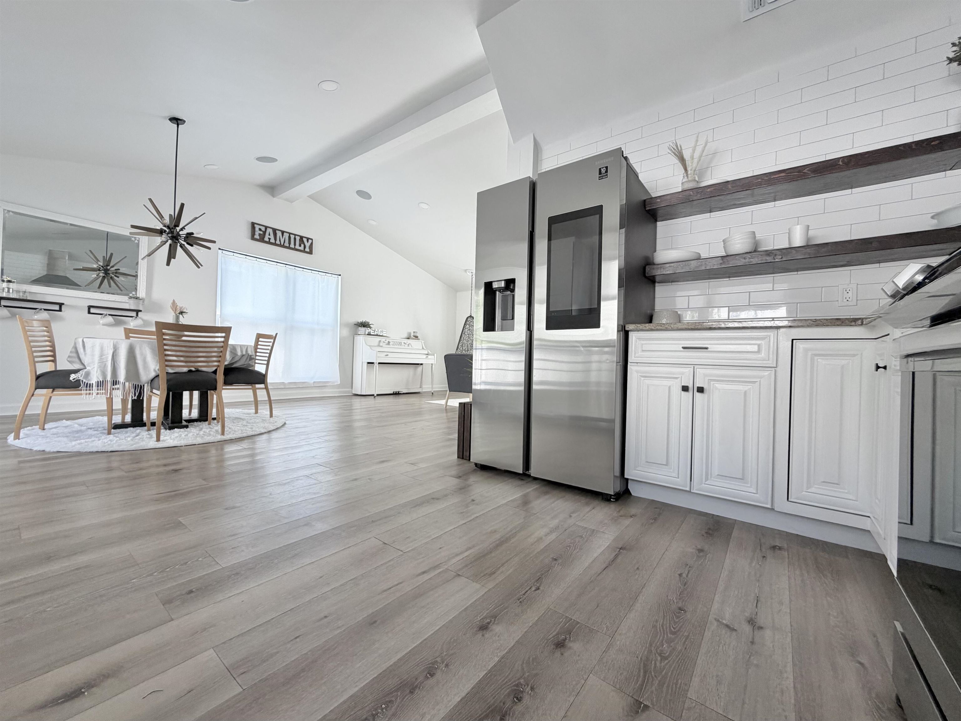 Image 16 of 49 For 457 A1a N  