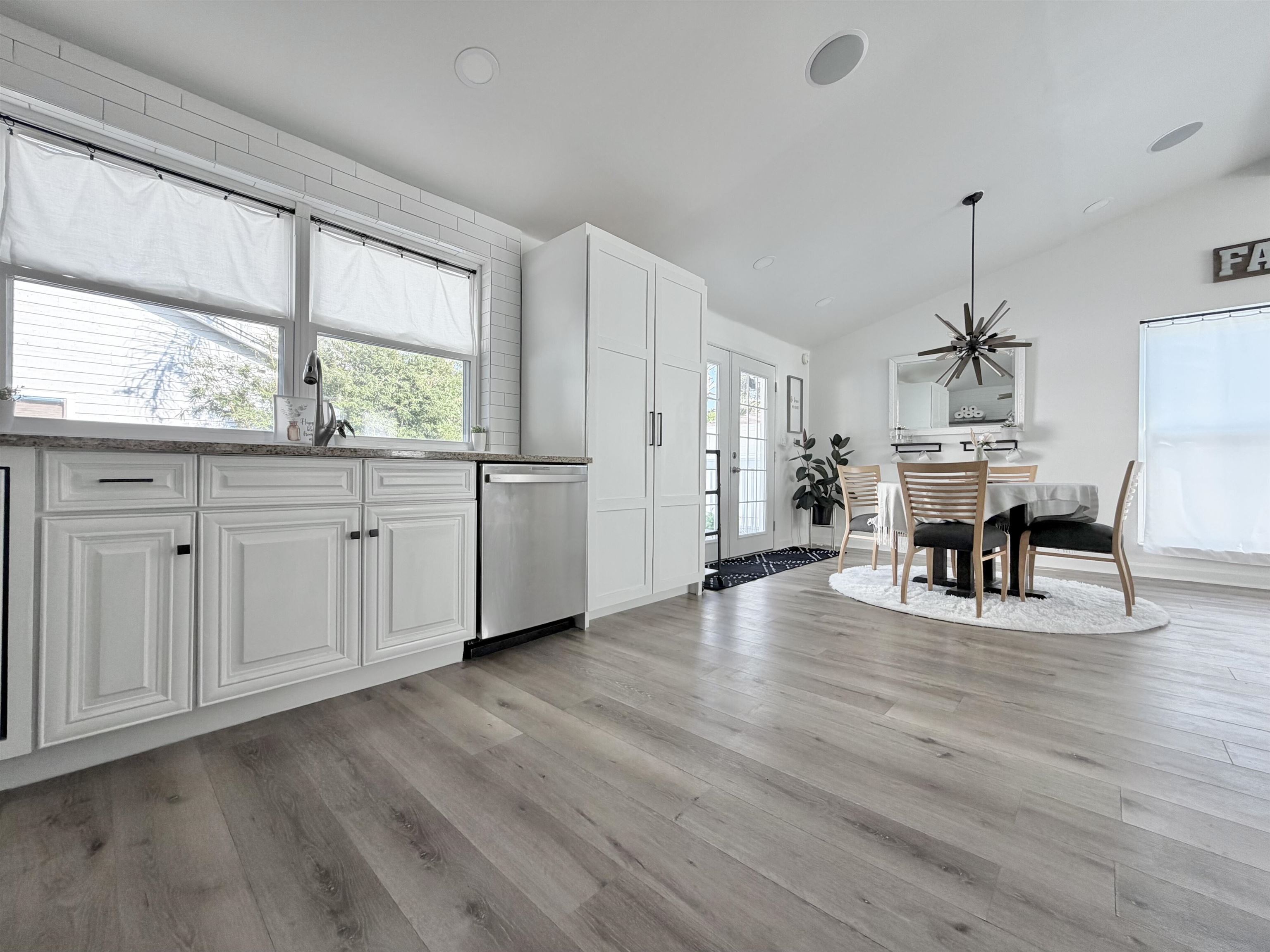 Image 17 of 49 For 457 A1a N  