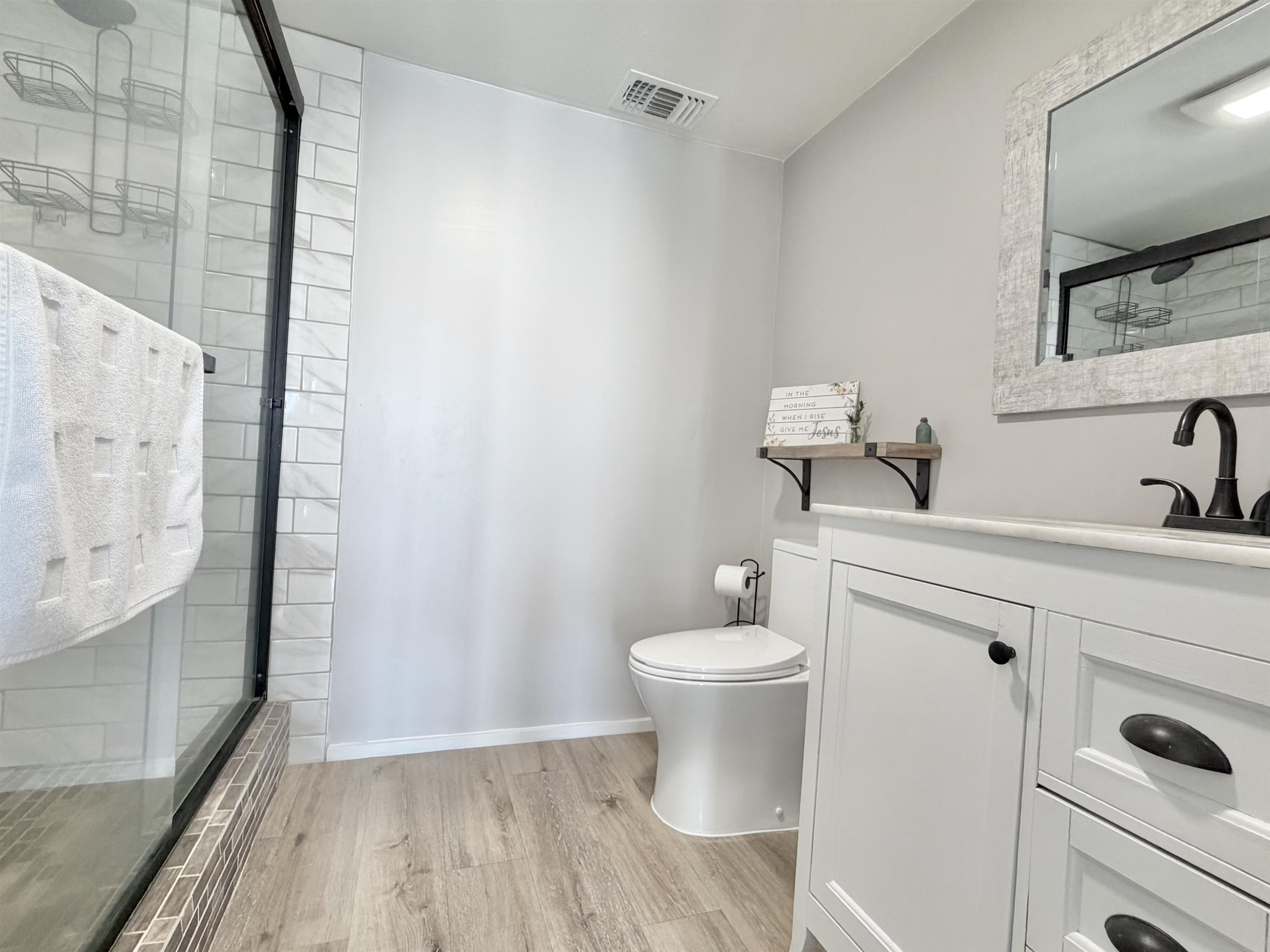 Image 25 of 49 For 457 A1a N  