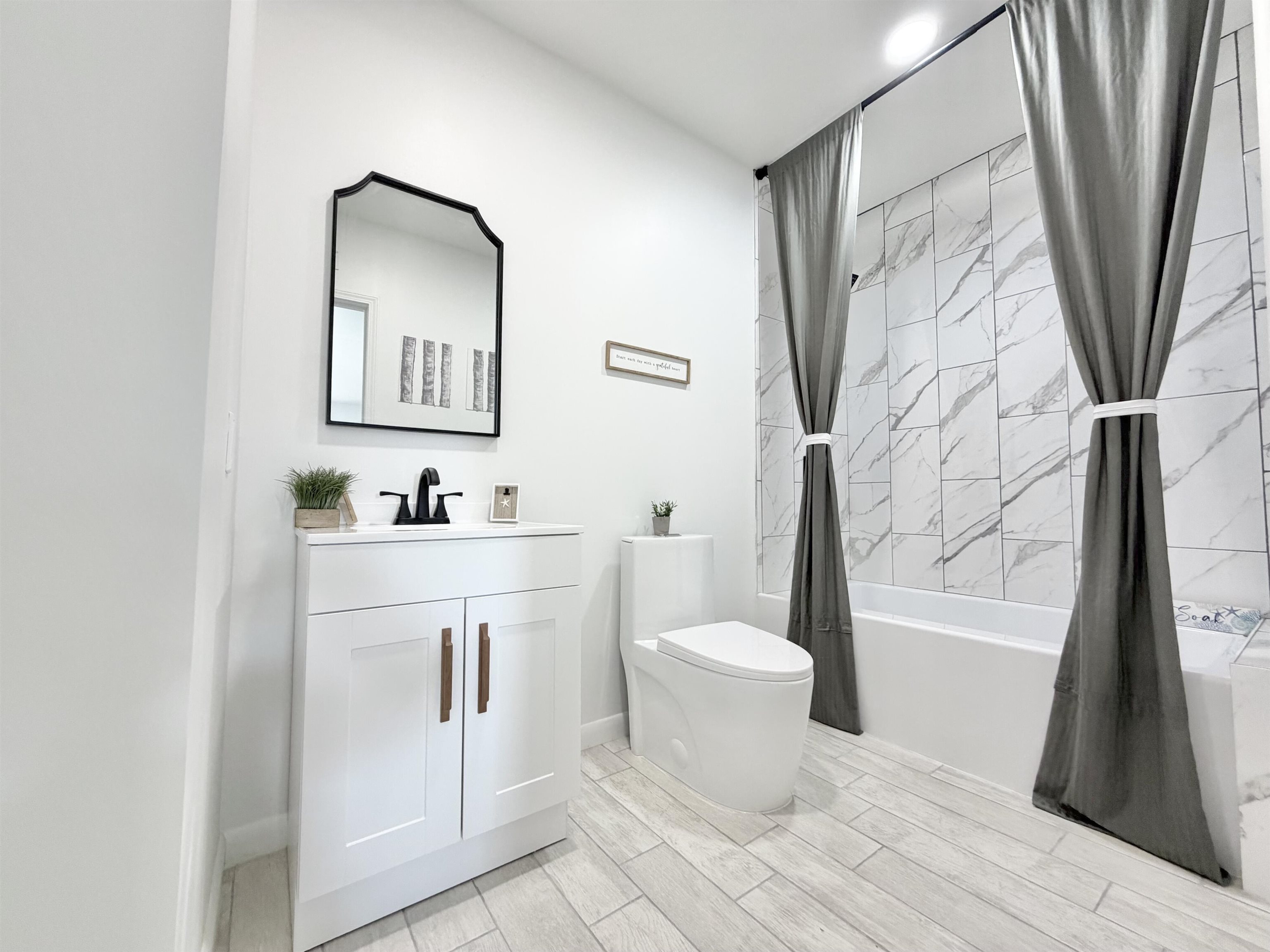 Image 45 of 49 For 457 A1a N  