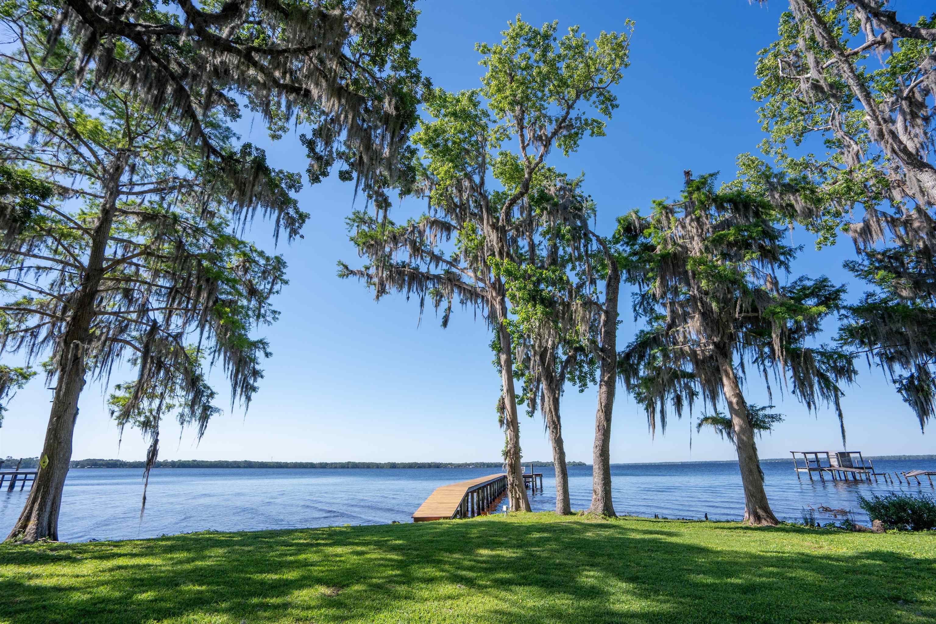 Image 39 of 60 For 8333 Colee Cove Rd