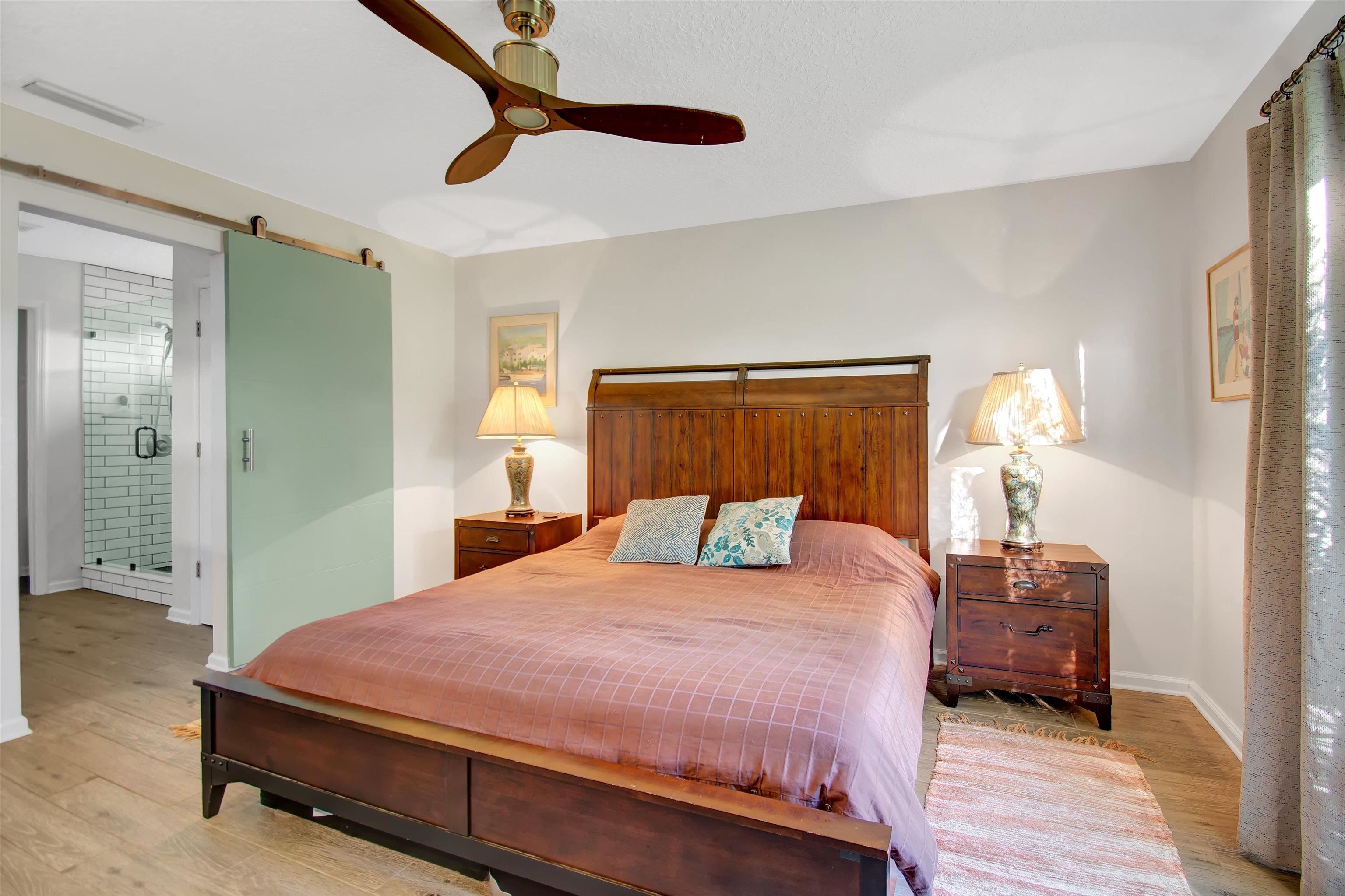 Image 15 of 33 For 880 Oak Arbor Circle