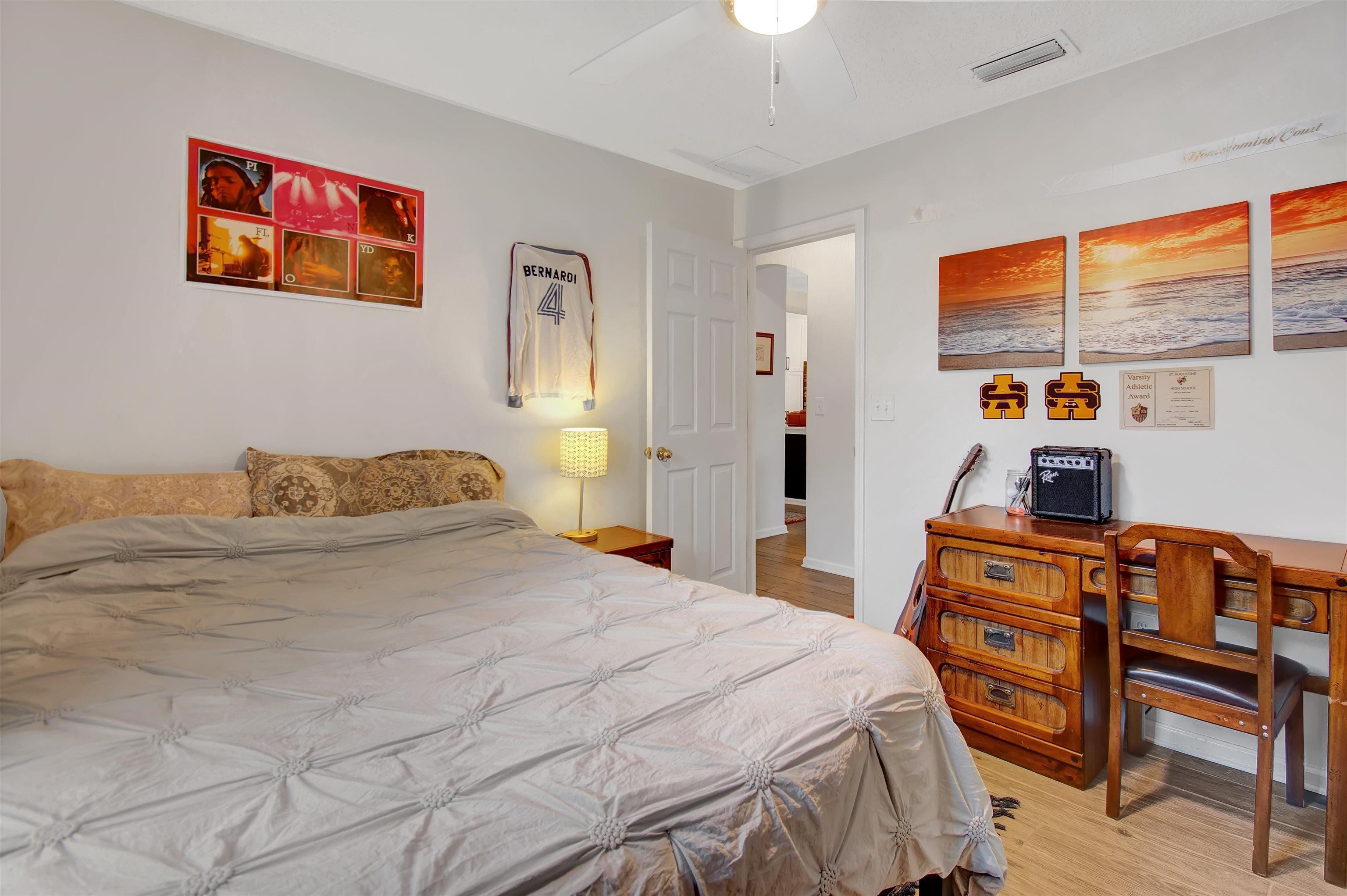 Image 23 of 33 For 880 Oak Arbor Circle