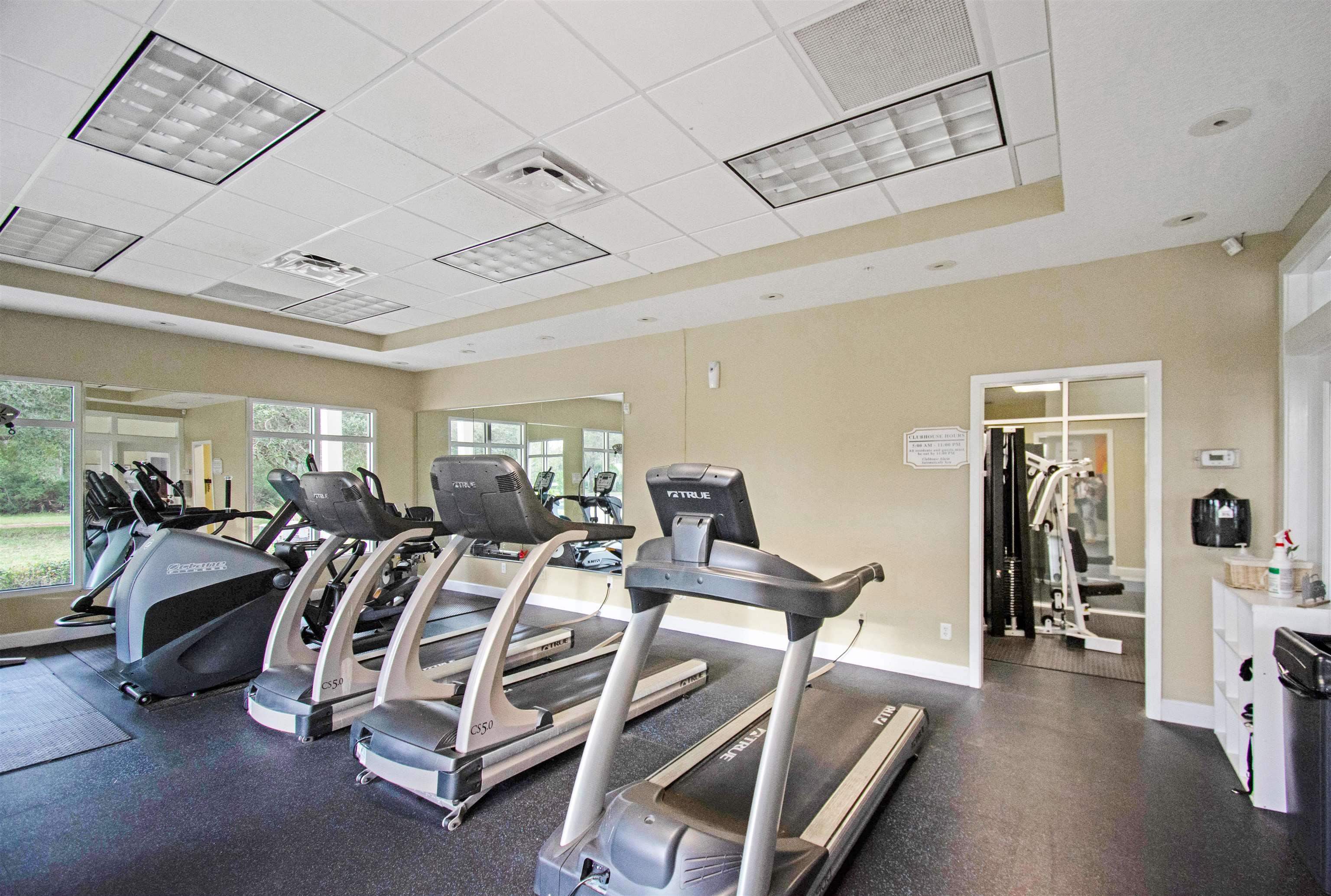 Image 30 of 33 For 880 Oak Arbor Circle