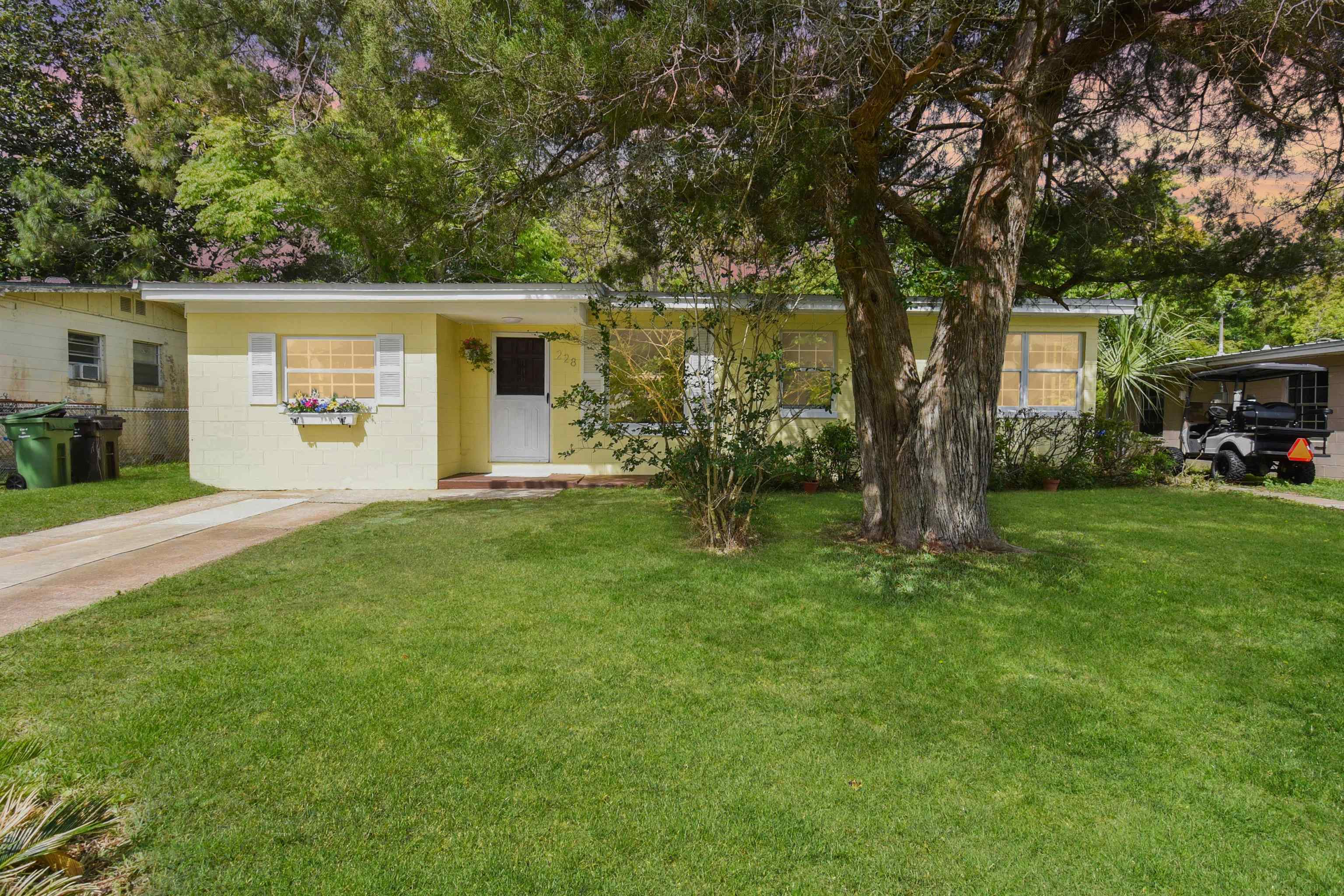 Details for 228 Spring St, St Augustine, FL 32084