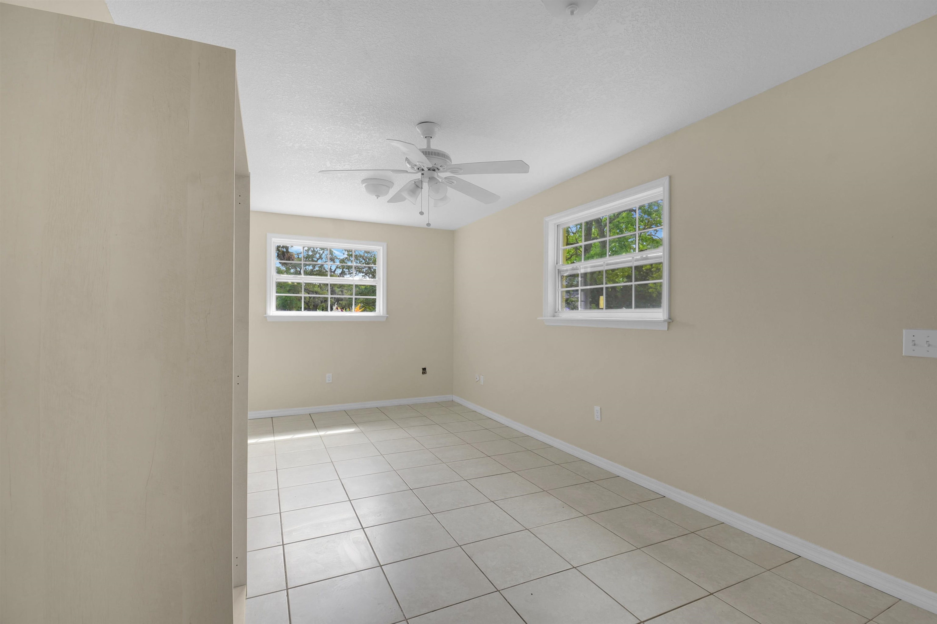 Image 15 of 38 For 228 Spring St