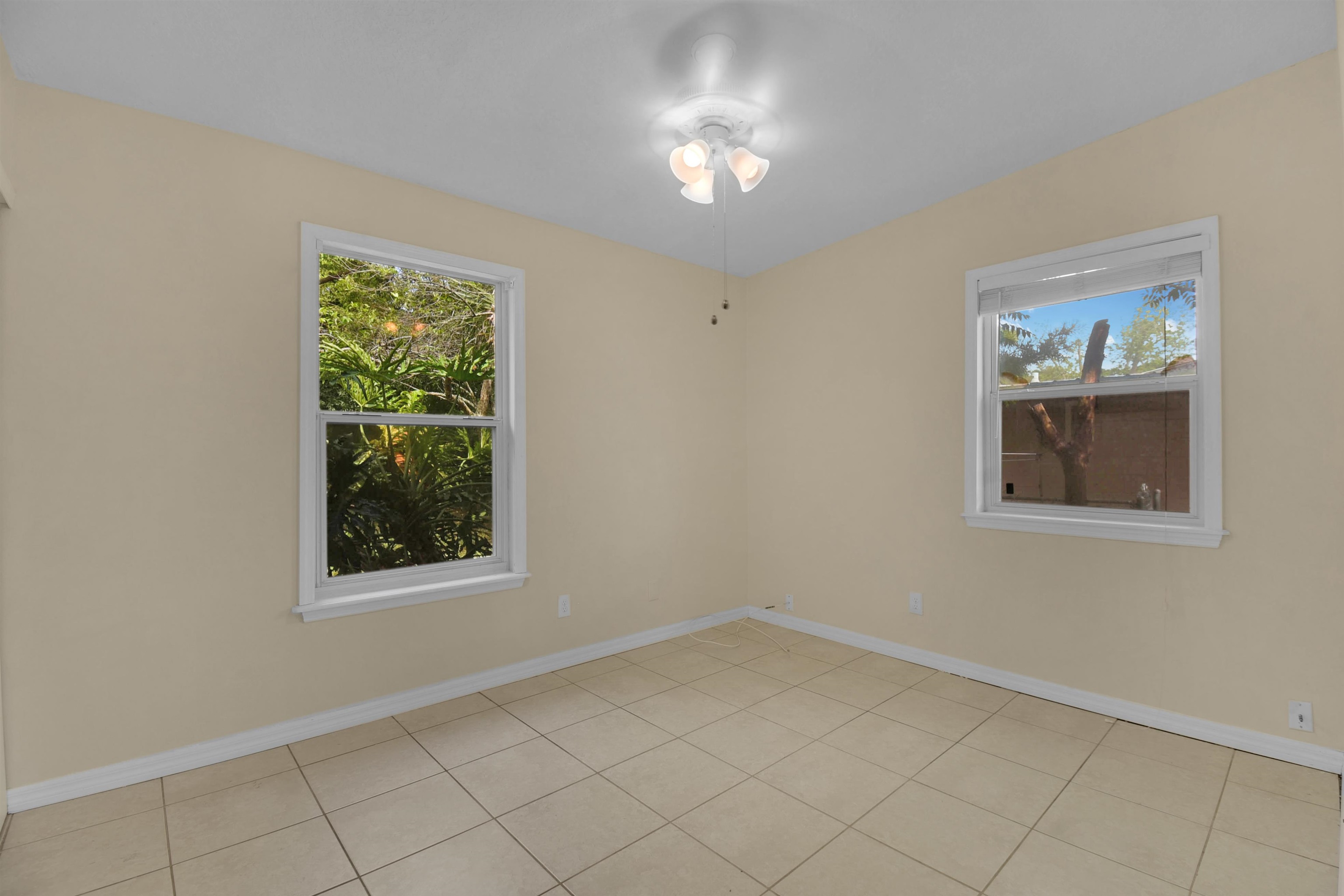 Image 29 of 38 For 228 Spring St