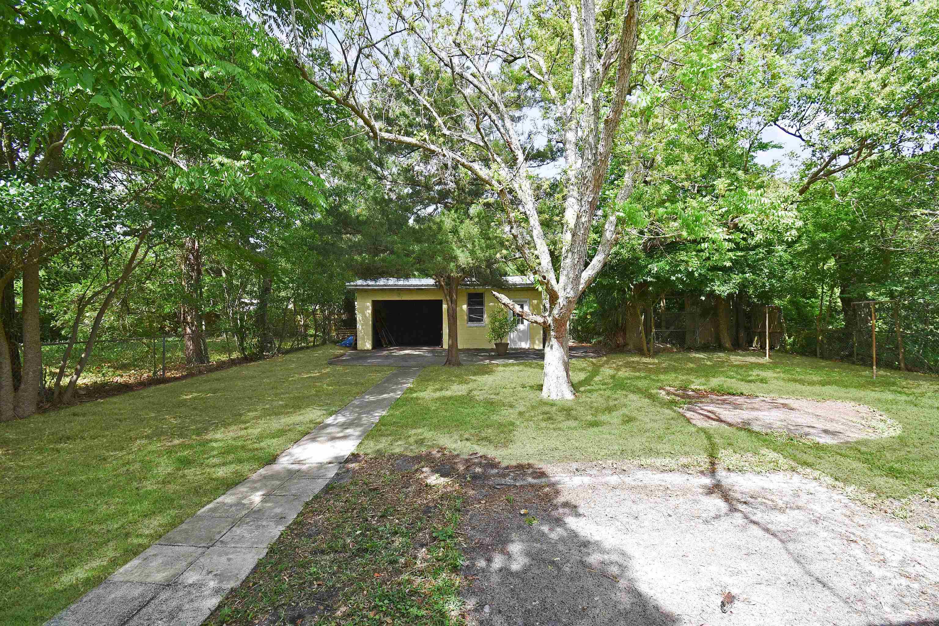 Image 34 of 38 For 228 Spring St