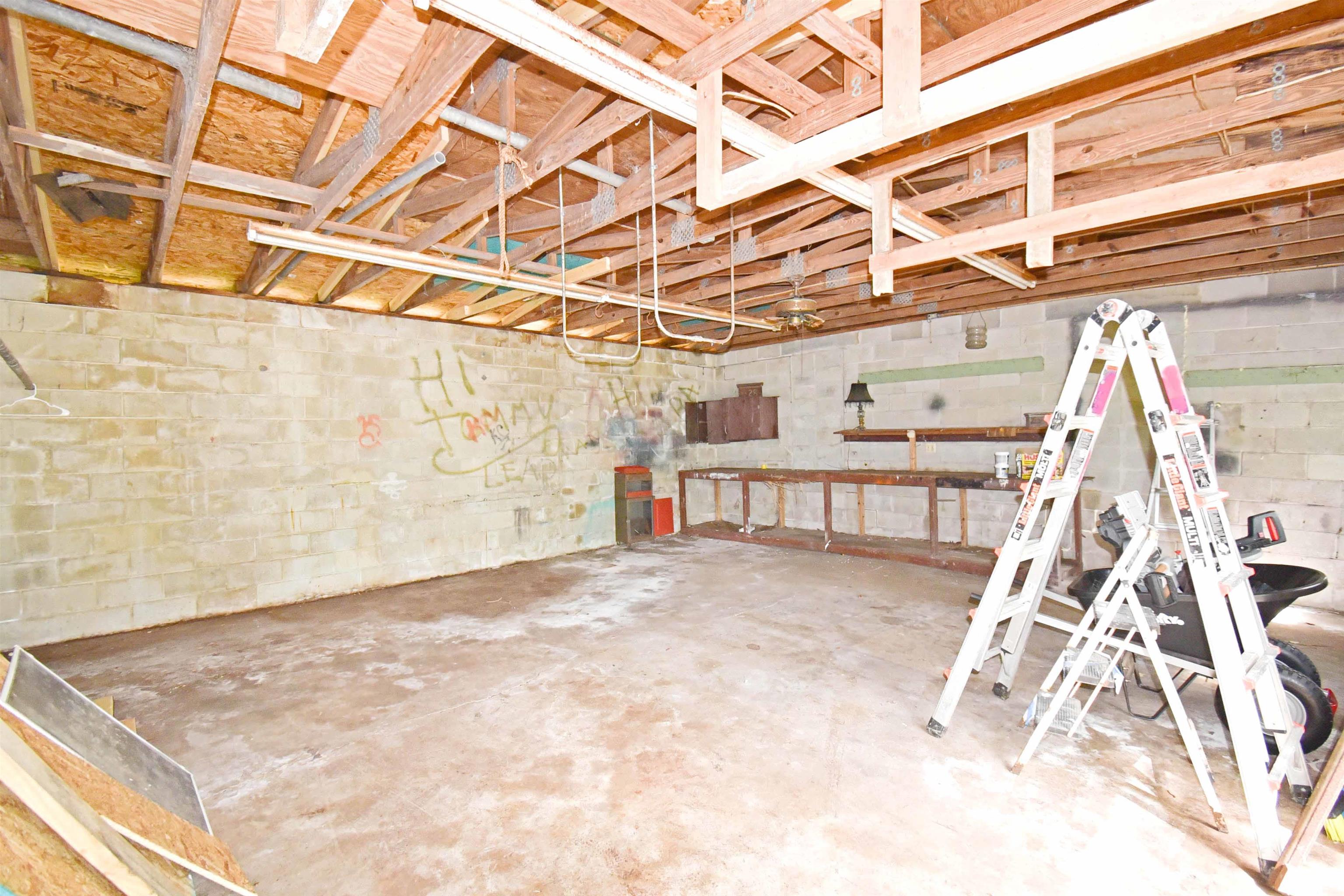 Image 38 of 38 For 228 Spring St