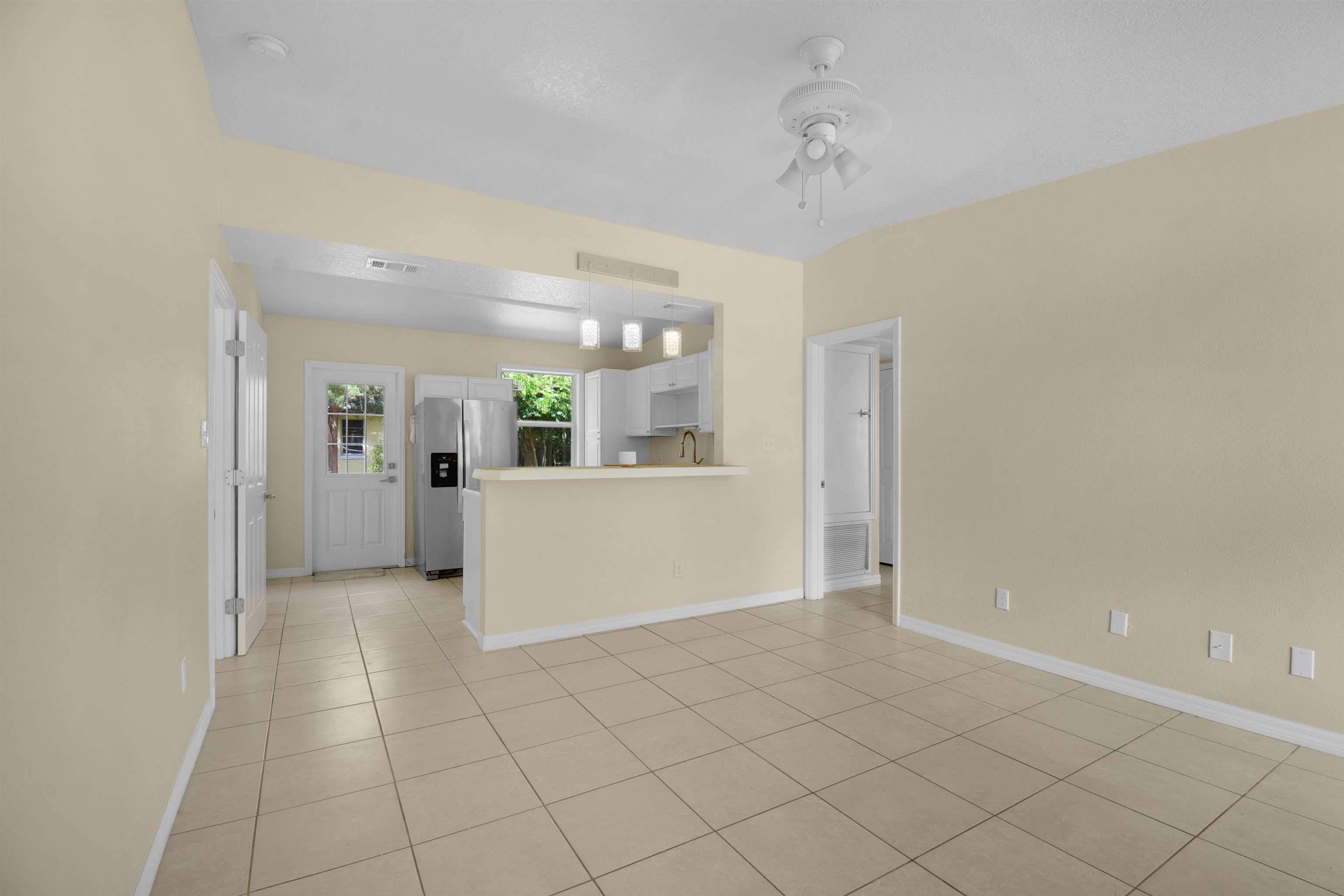 Image 9 of 38 For 228 Spring St