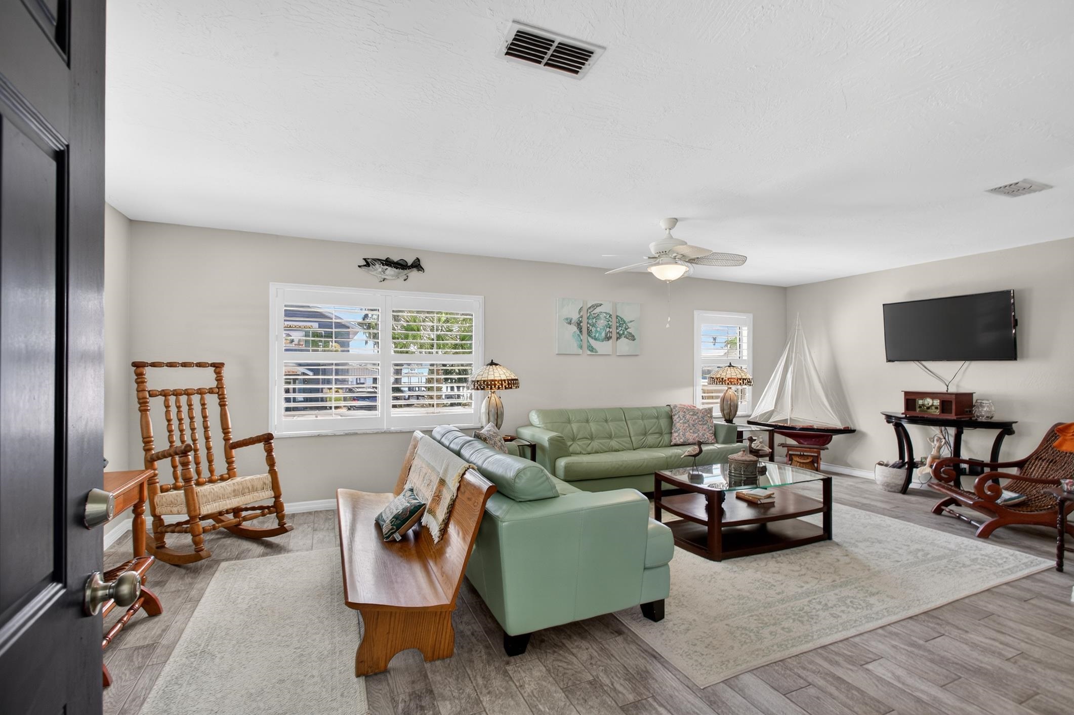 Image 4 of 51 For 105 Central Ave