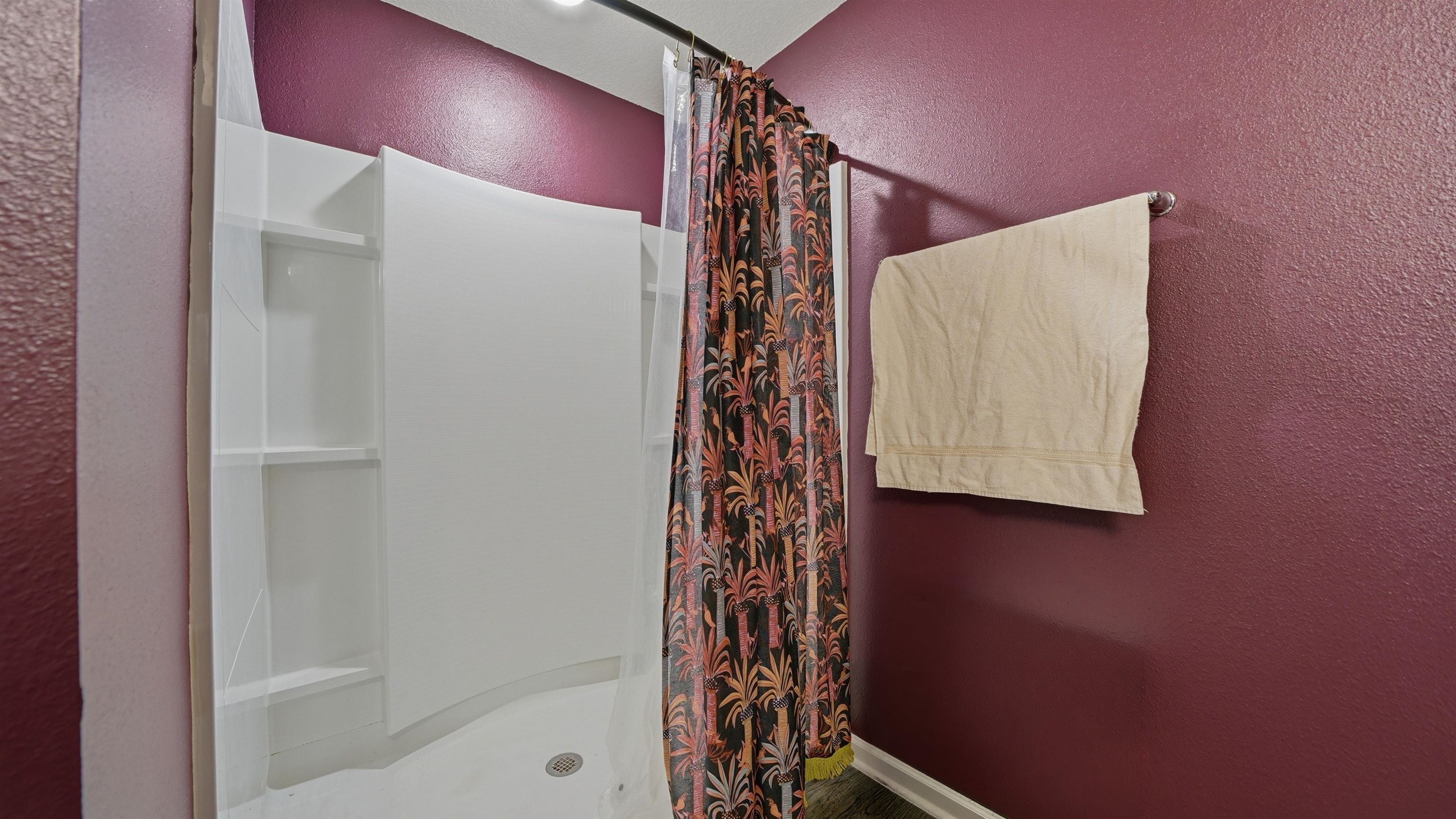 Image 17 of 58 For 46 Albacete Rd