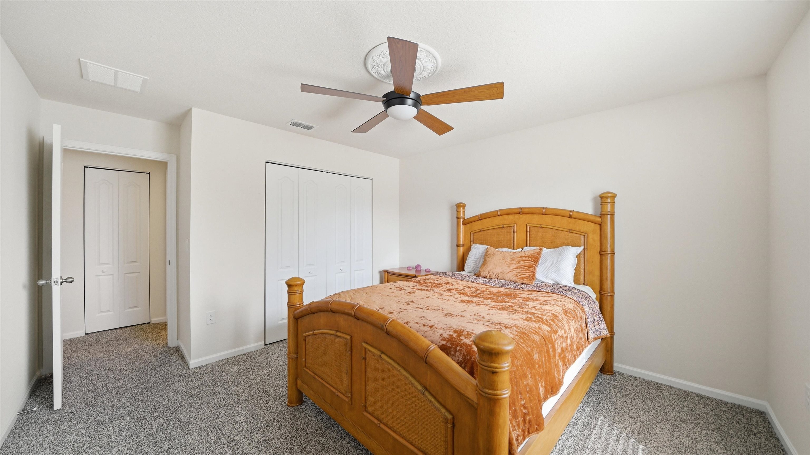 Image 22 of 58 For 46 Albacete Rd