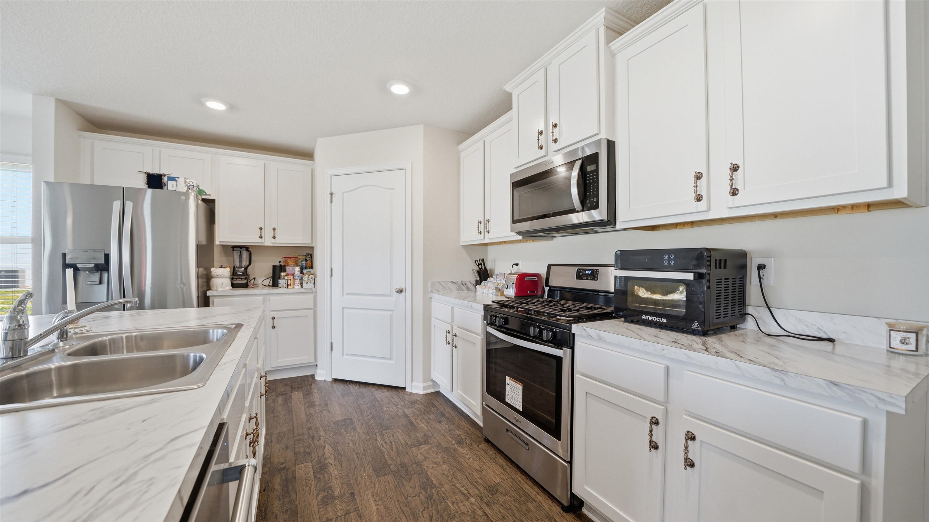 Image 6 of 58 For 46 Albacete Rd