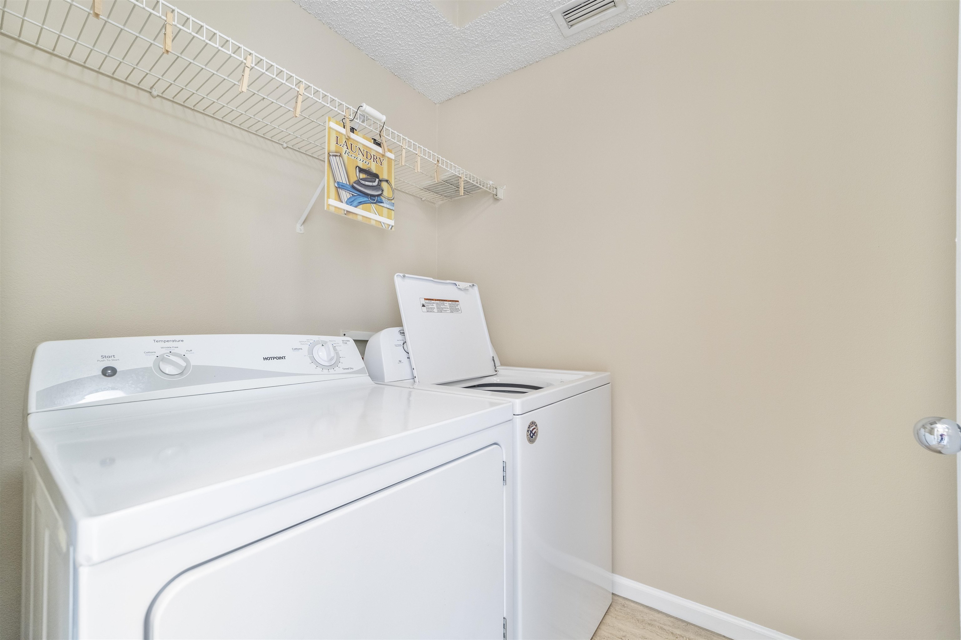 Image 36 of 59 For 4000 Grande Vista Blvd  15-130