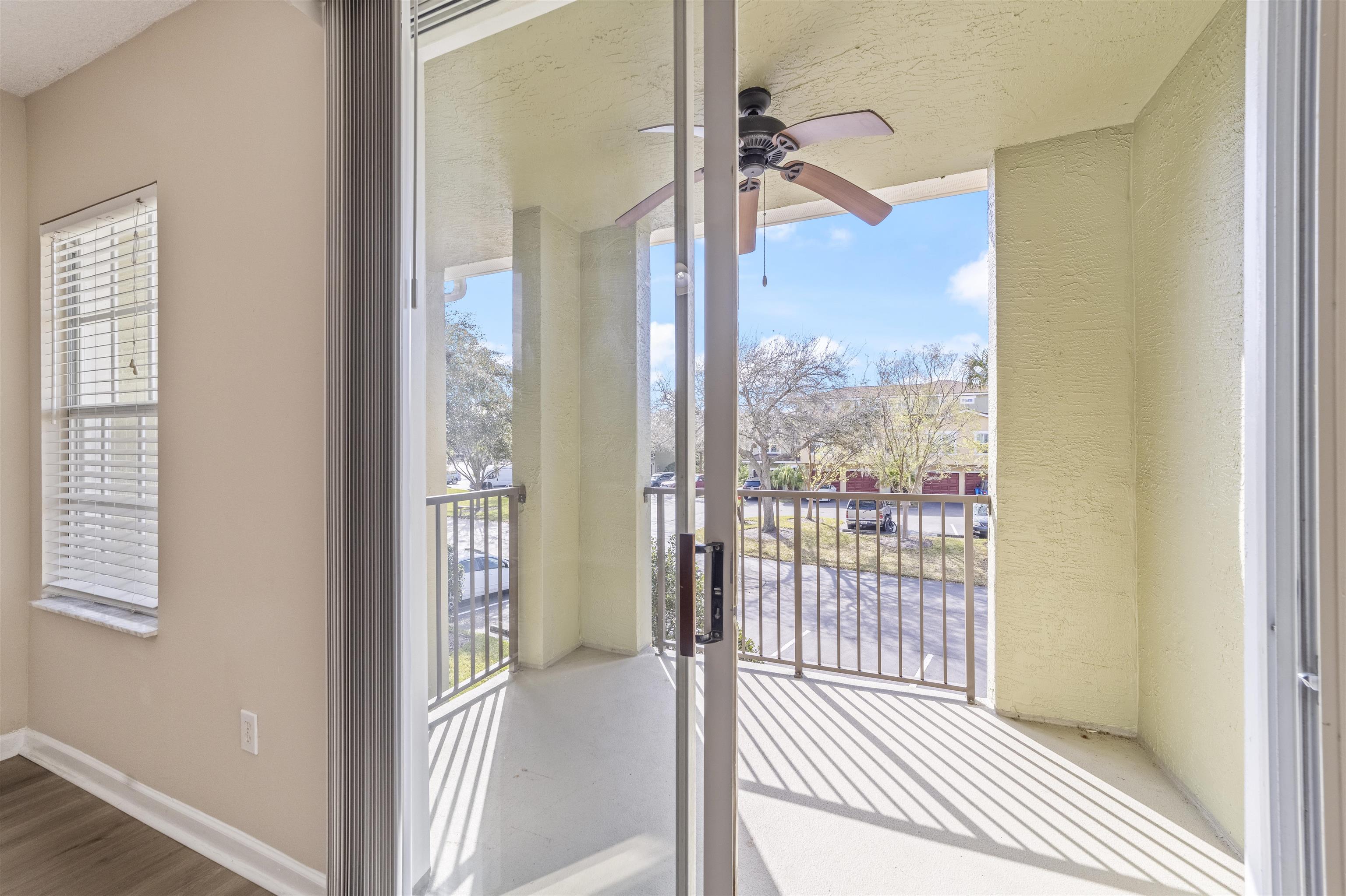 Image 7 of 59 For 4000 Grande Vista Blvd  15-130