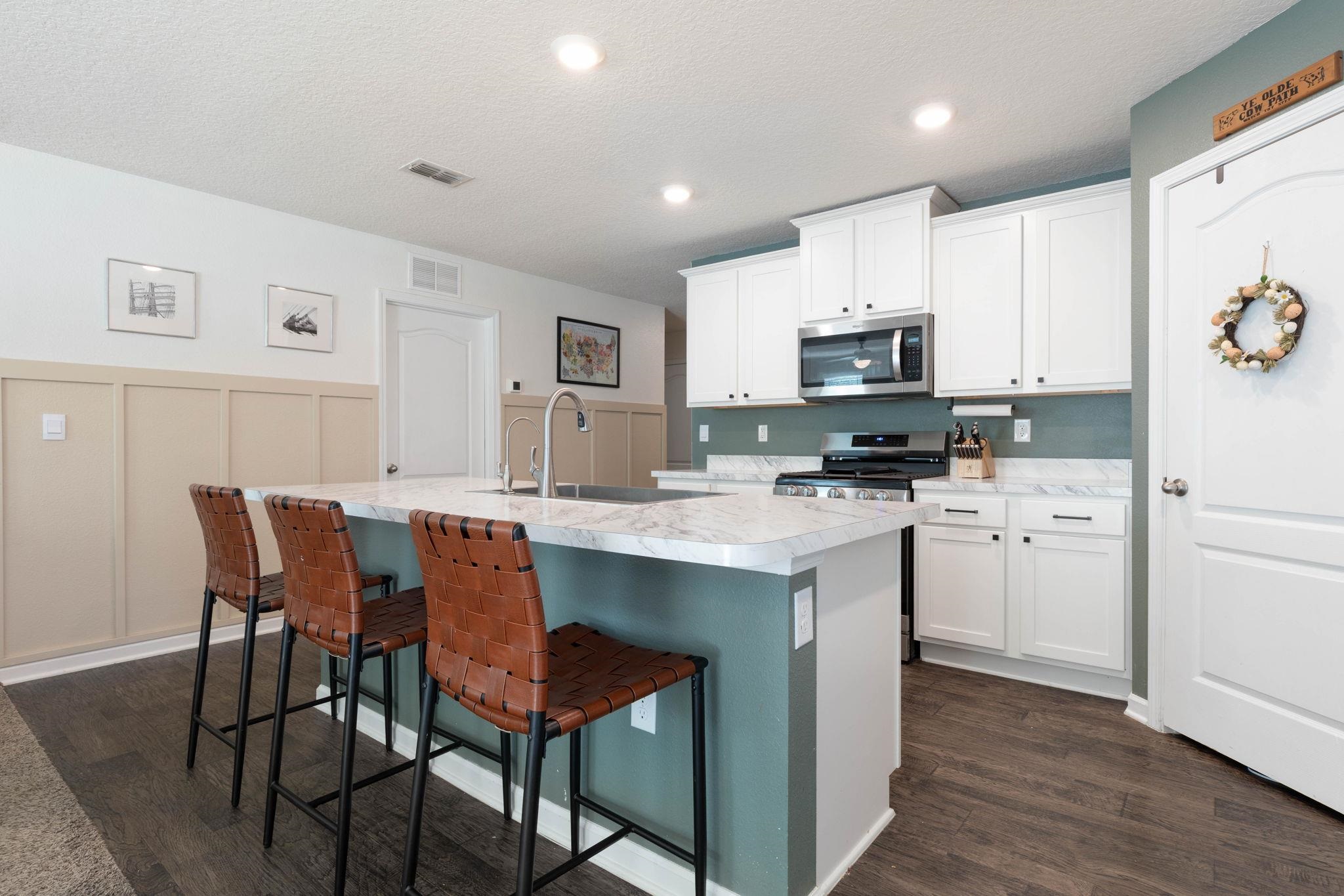 Image 11 of 80 For 253 Jarama Cir