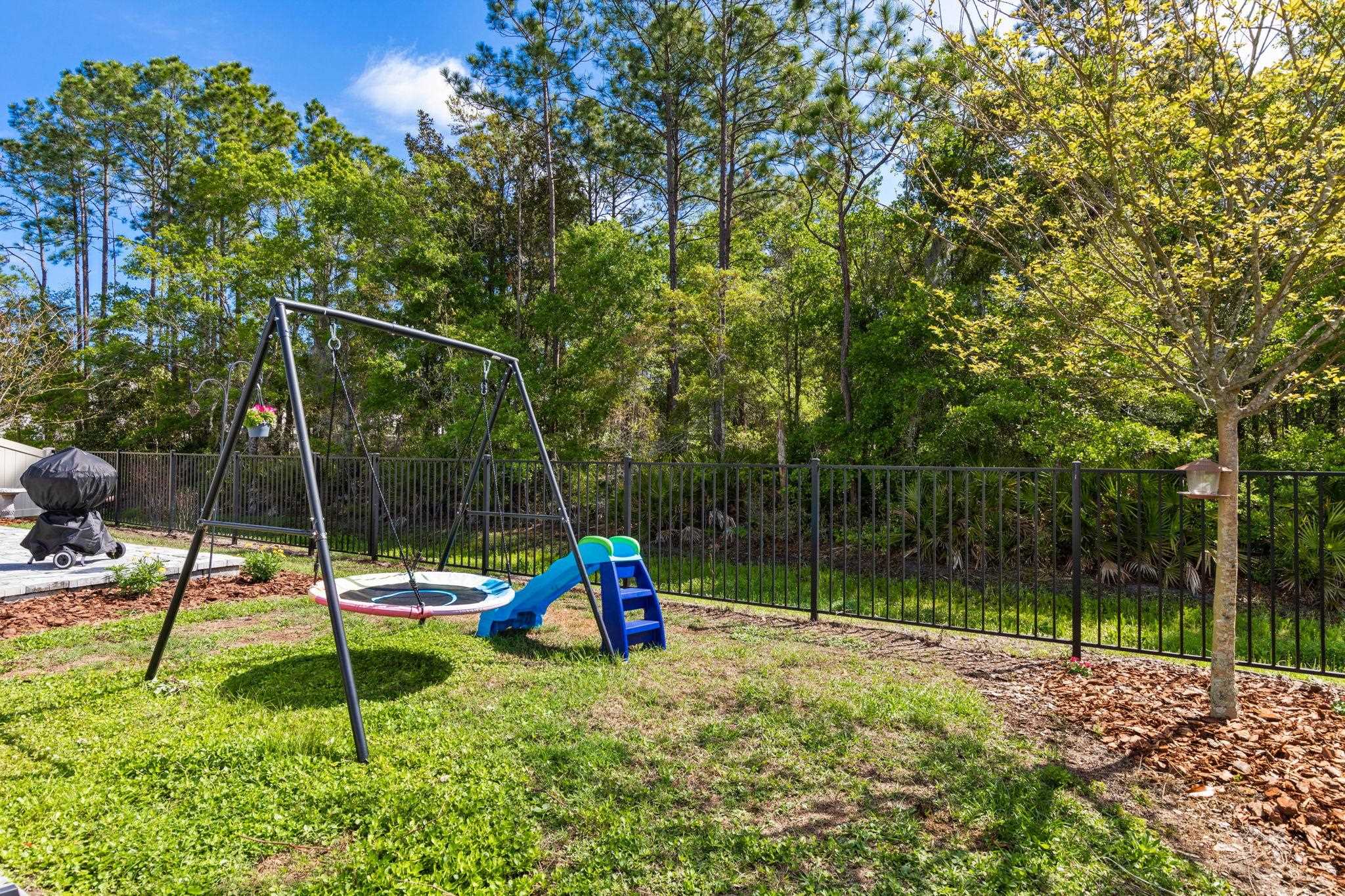 Image 38 of 80 For 253 Jarama Cir