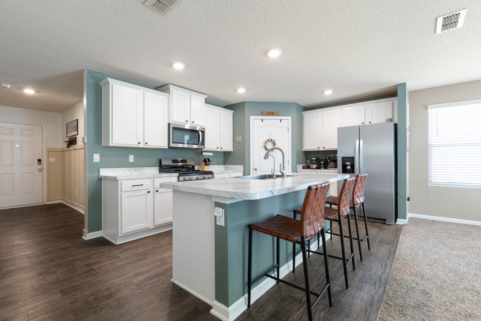 Image 4 of 80 For 253 Jarama Cir