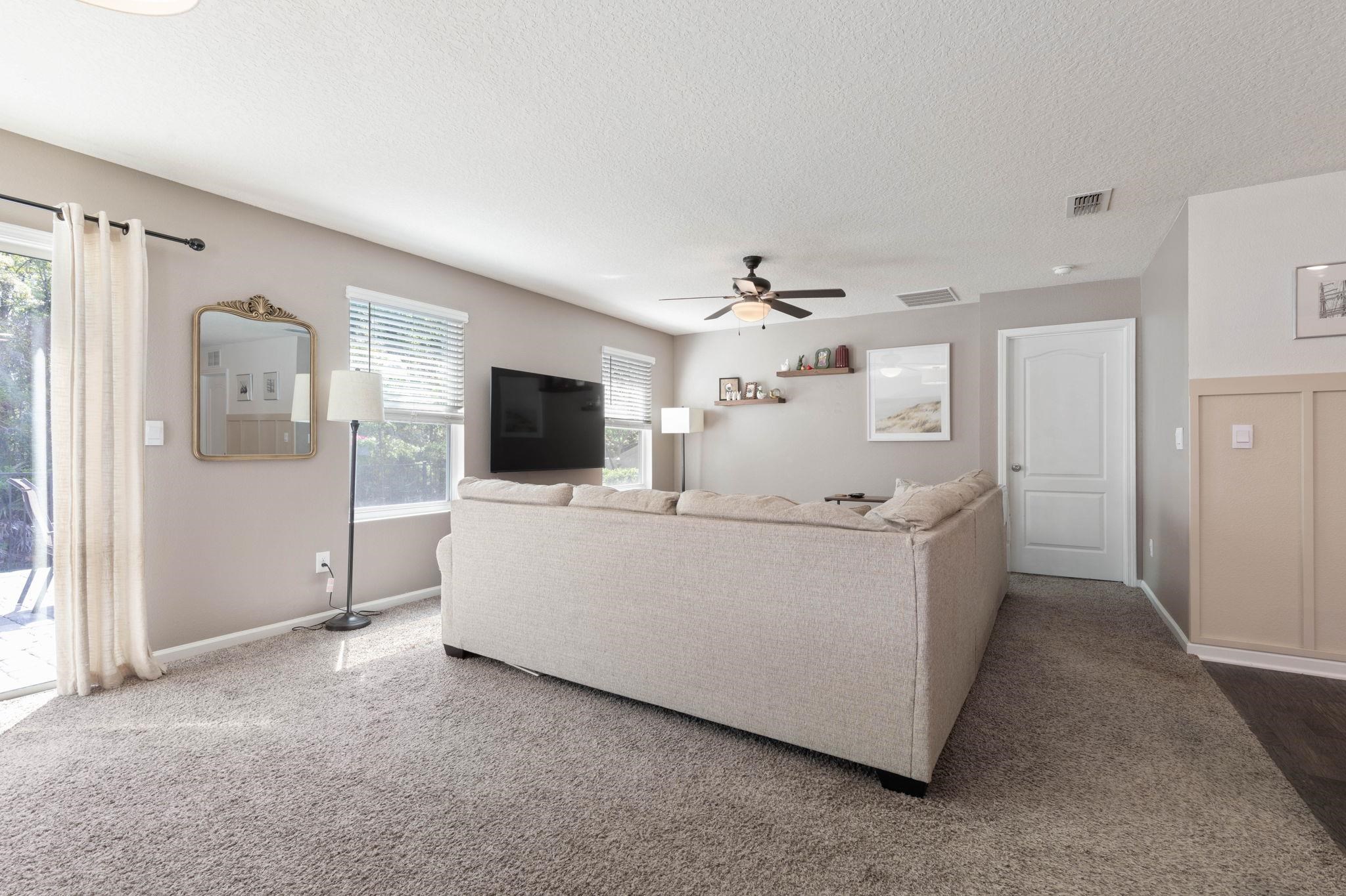 Image 8 of 80 For 253 Jarama Cir