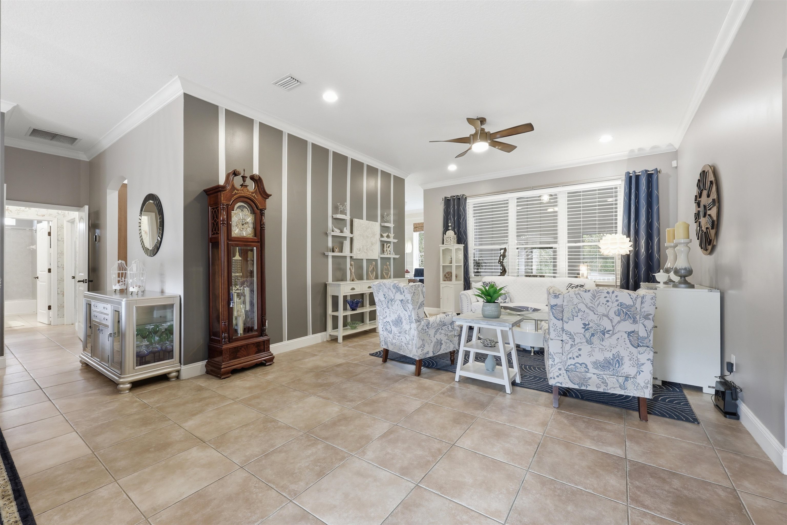 Image 11 of 69 For 417 Leotta Dr