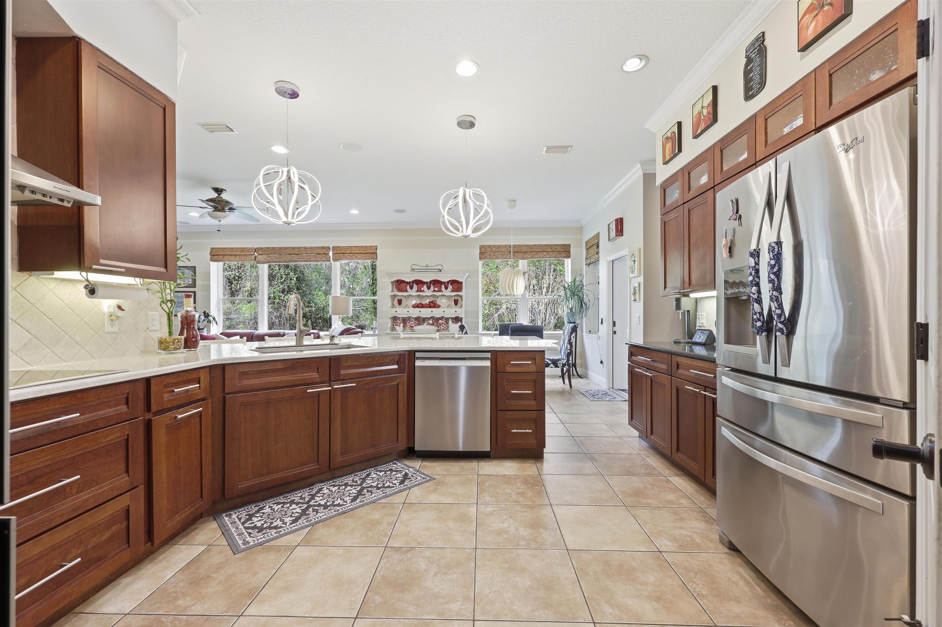 Image 19 of 69 For 417 Leotta Dr