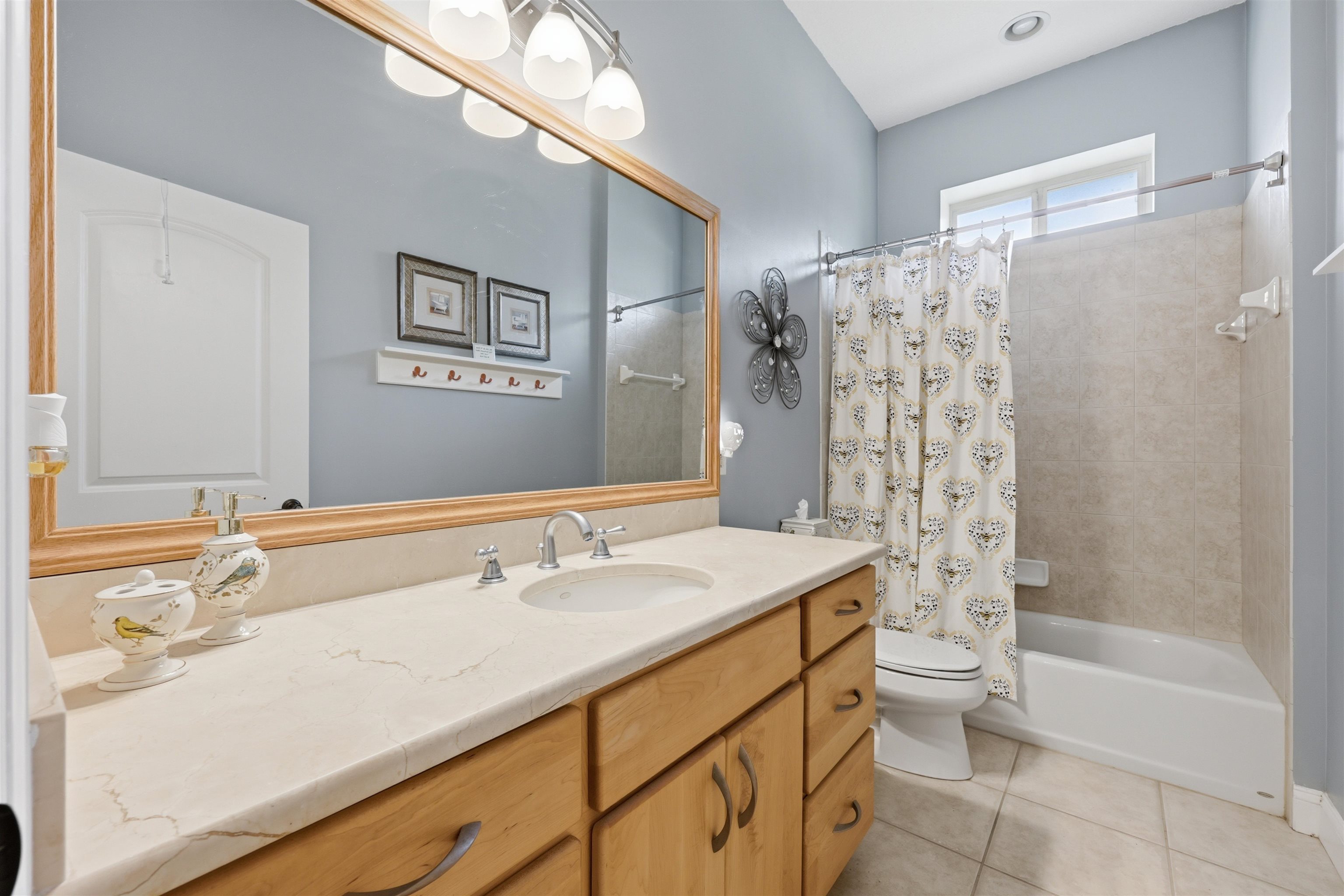 Image 40 of 69 For 417 Leotta Dr