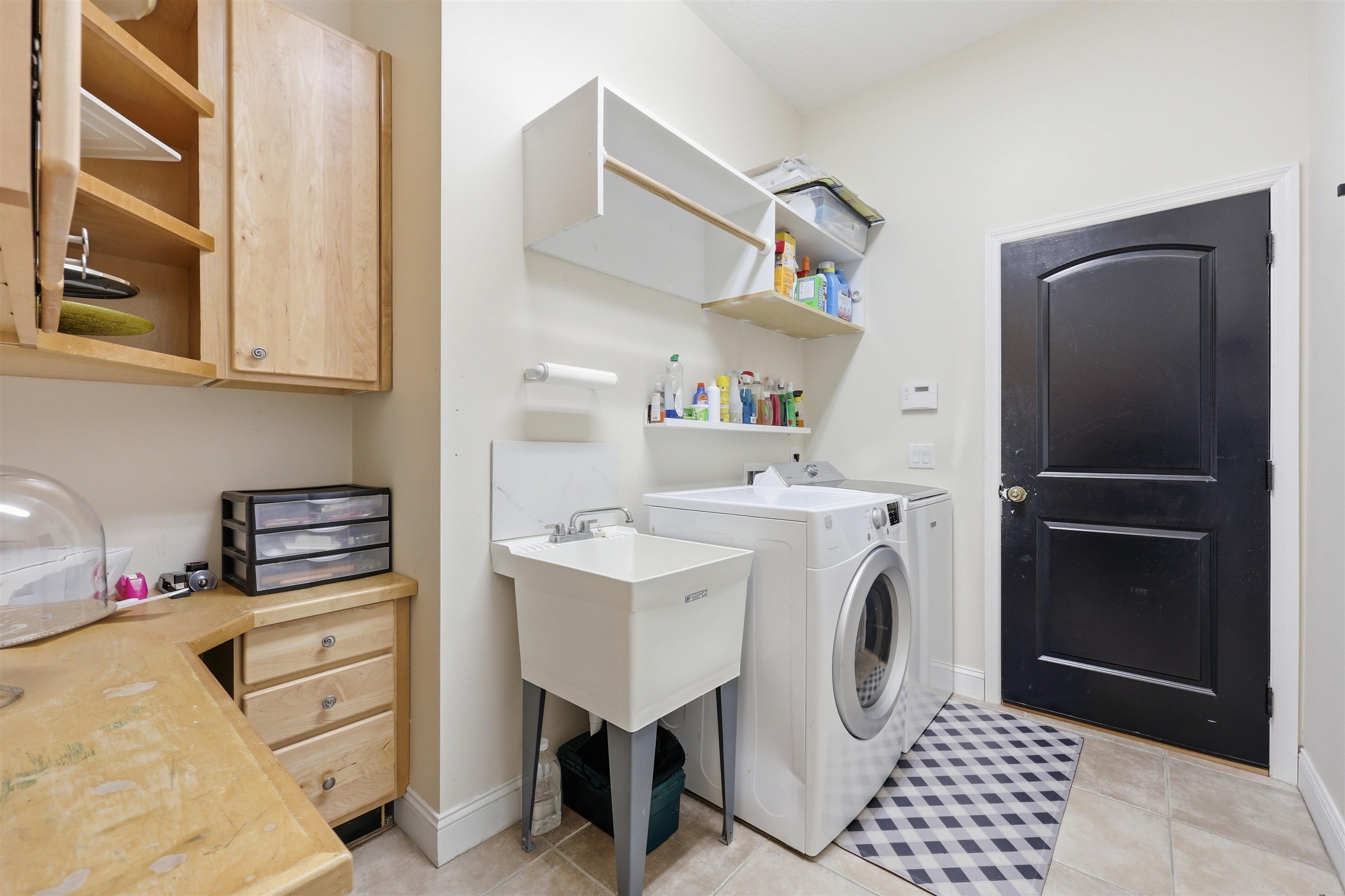 Image 42 of 69 For 417 Leotta Dr