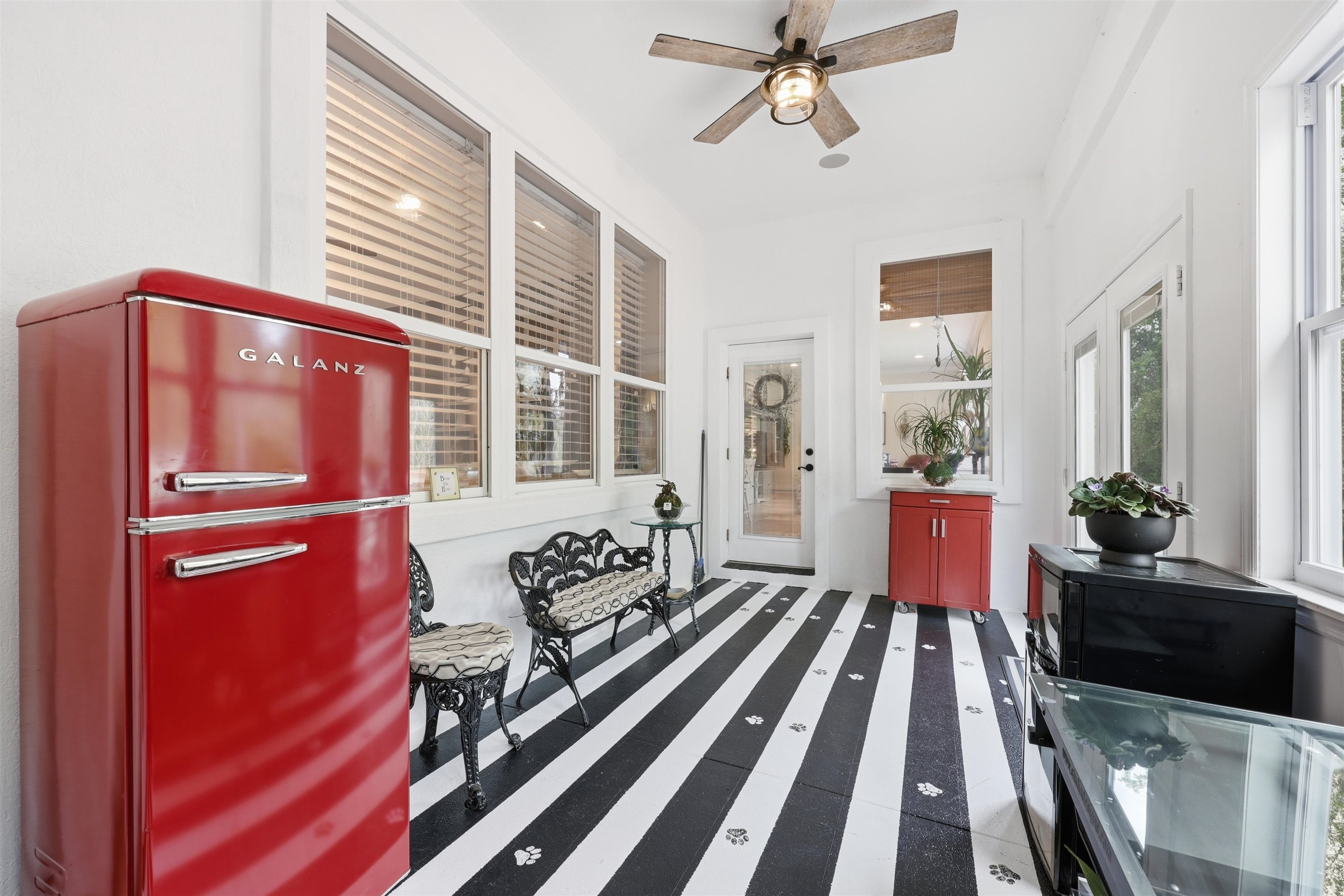 Image 45 of 69 For 417 Leotta Dr