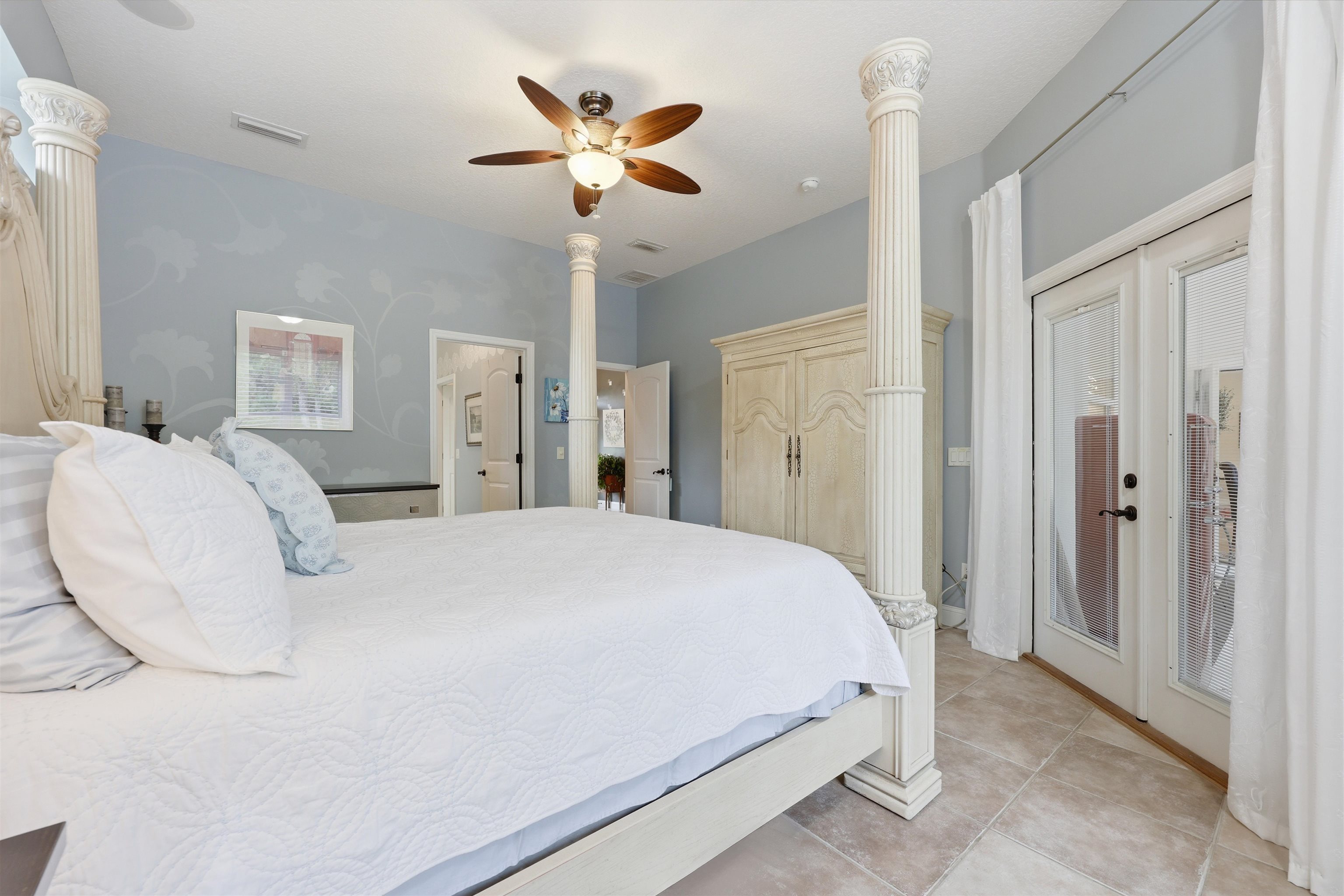 Image 6 of 69 For 417 Leotta Dr