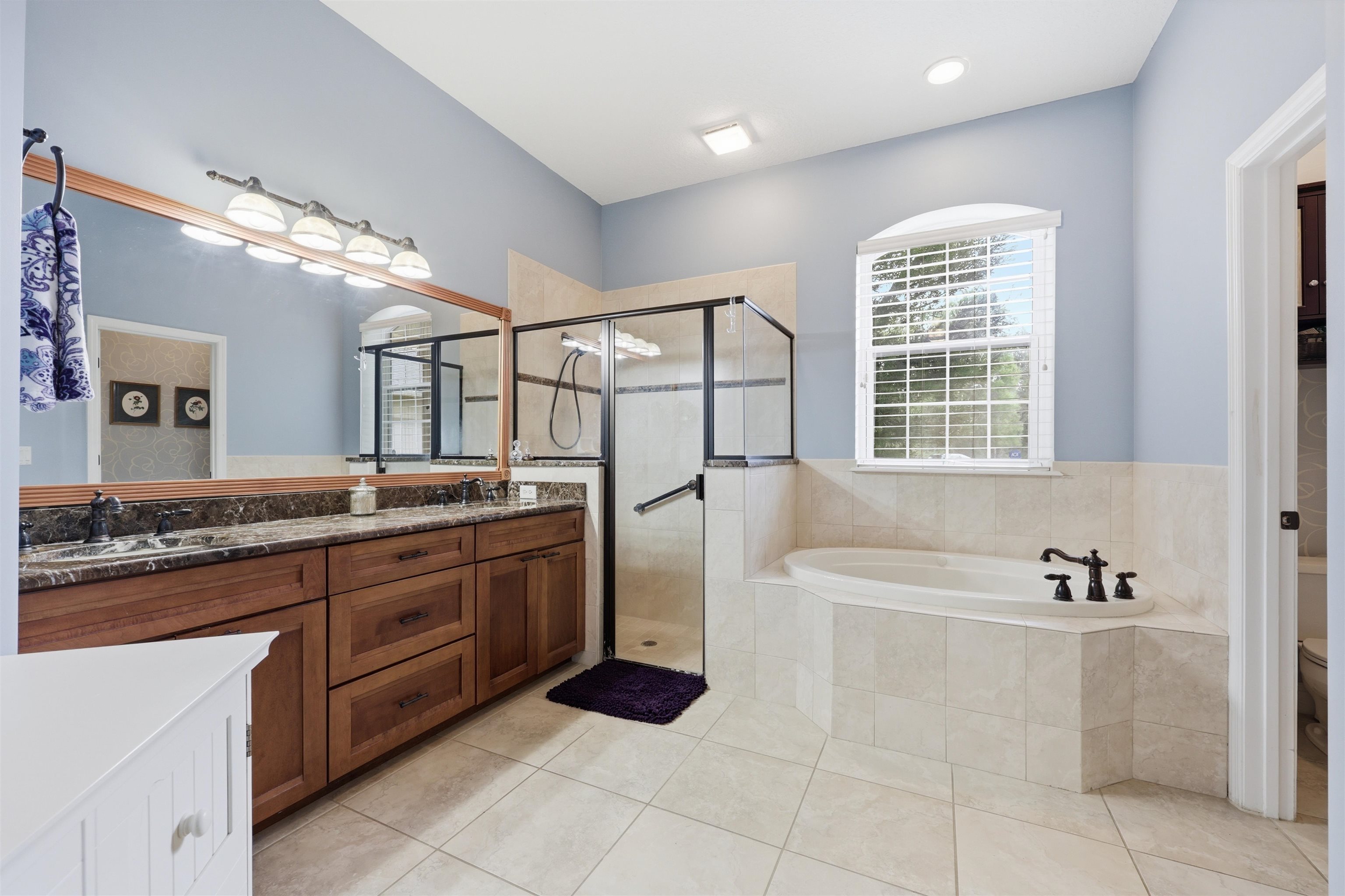 Image 8 of 69 For 417 Leotta Dr