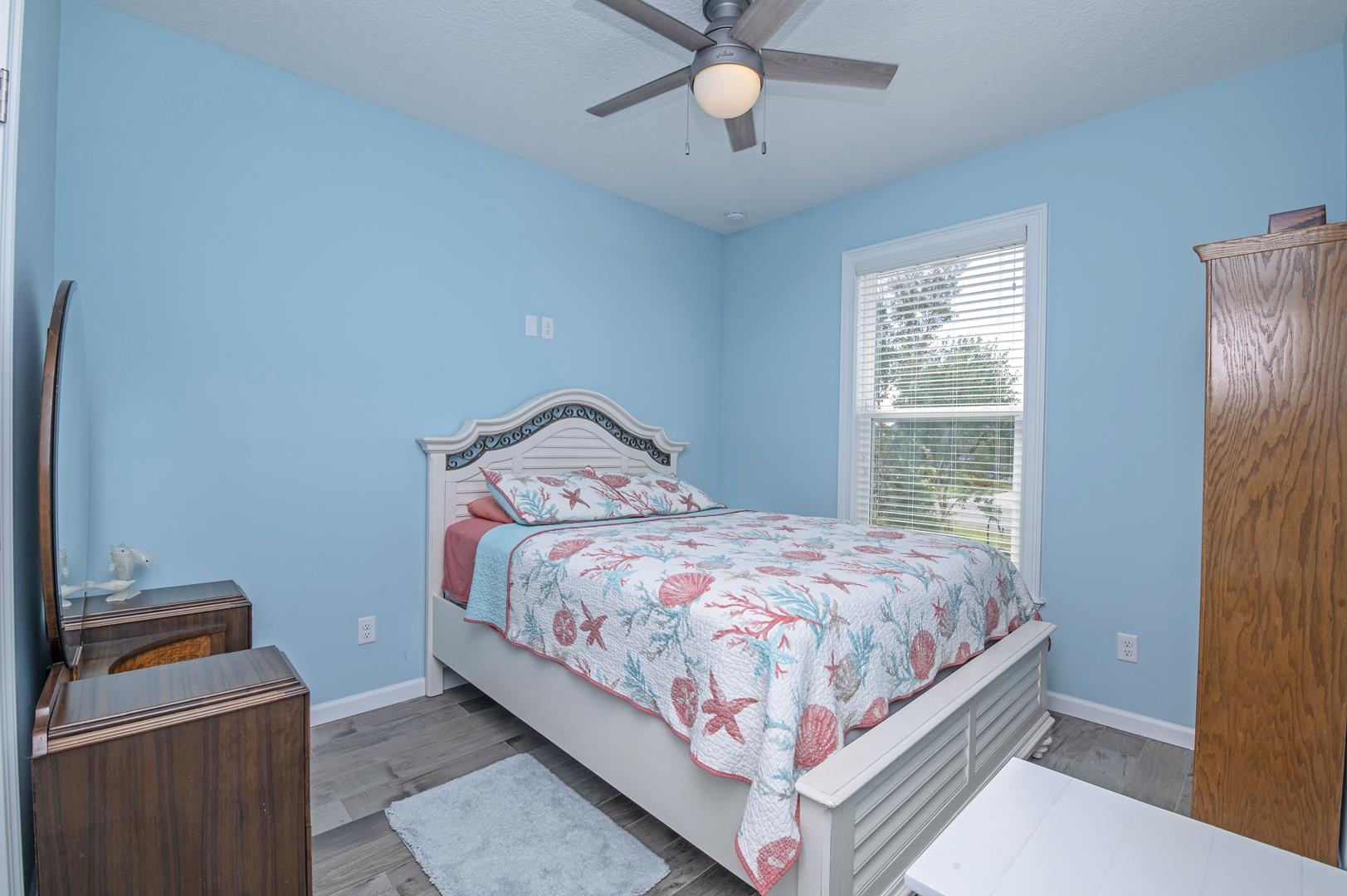 Image 12 of 30 For 6056 Costanero Rd