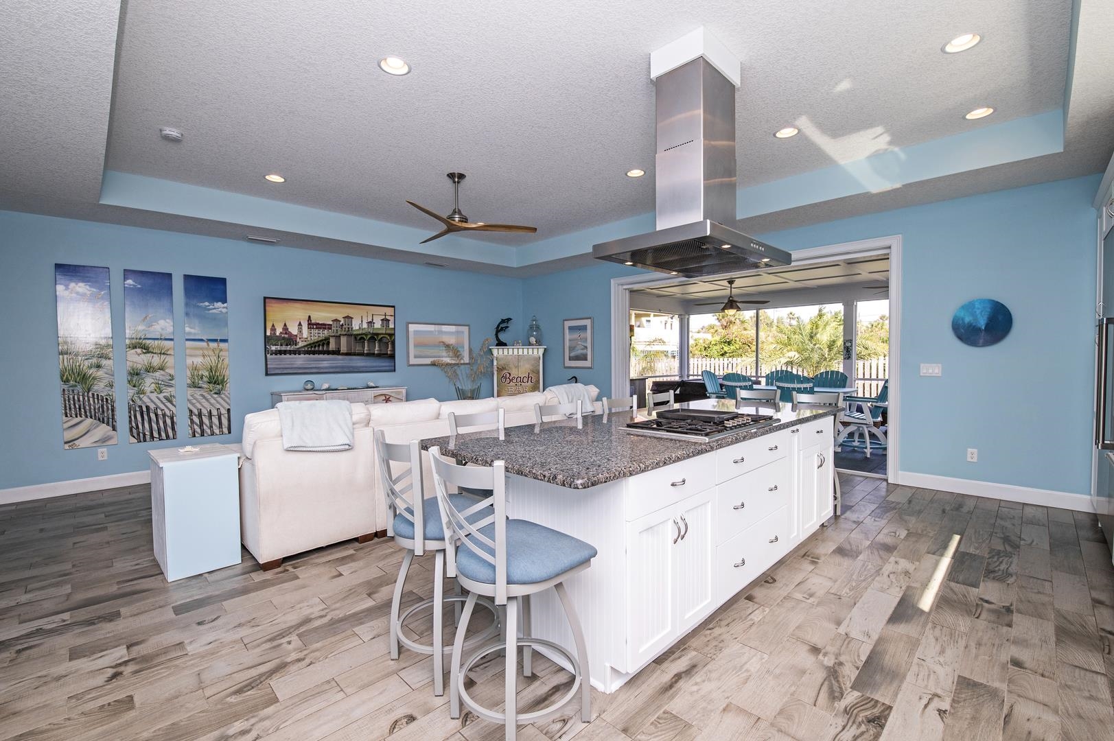 Image 5 of 30 For 6056 Costanero Rd