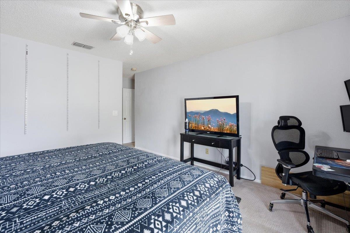 Image 21 of 55 For 204 Queen Rd