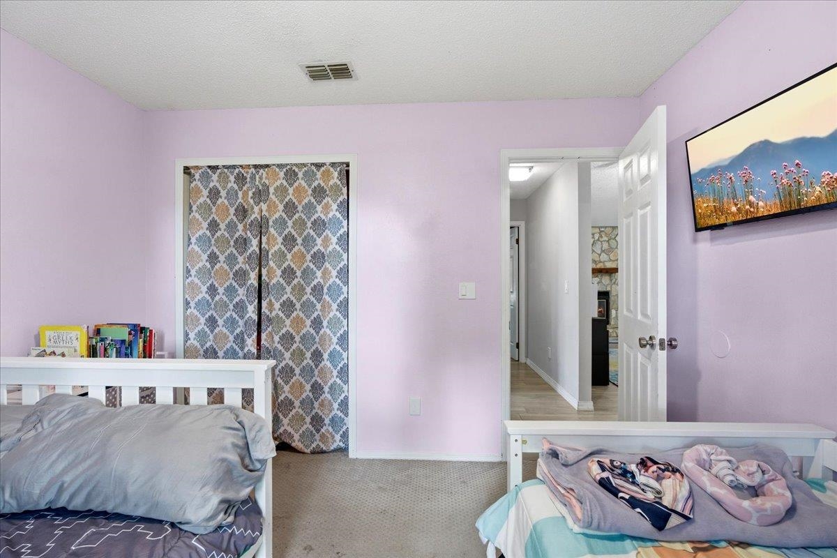 Image 25 of 55 For 204 Queen Rd