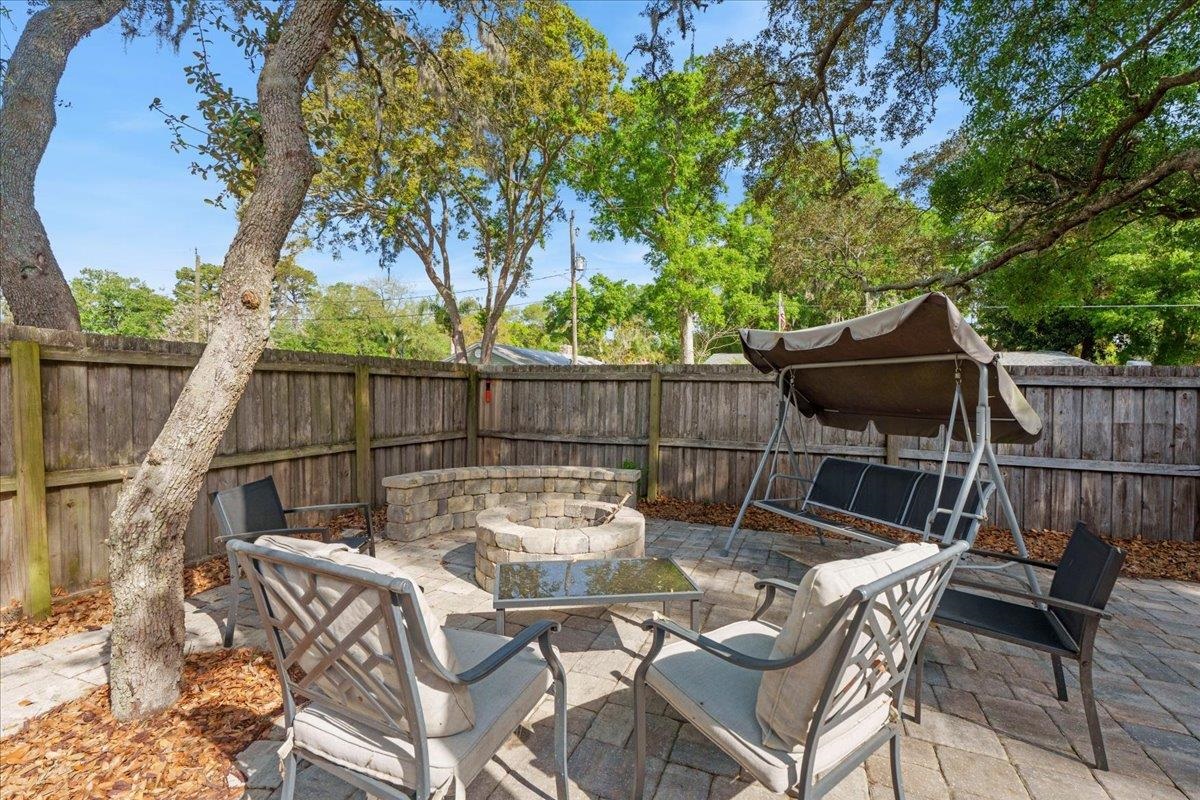 Image 33 of 55 For 204 Queen Rd