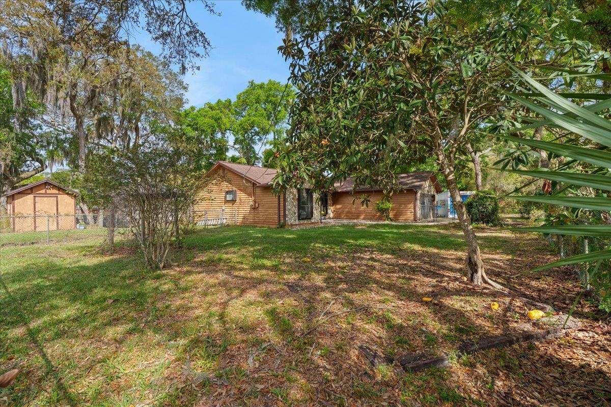 Image 38 of 55 For 204 Queen Rd