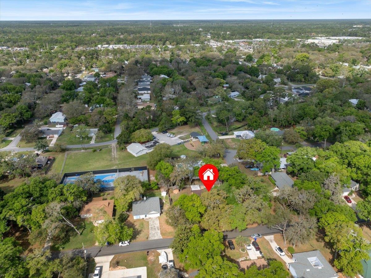 Image 47 of 55 For 204 Queen Rd