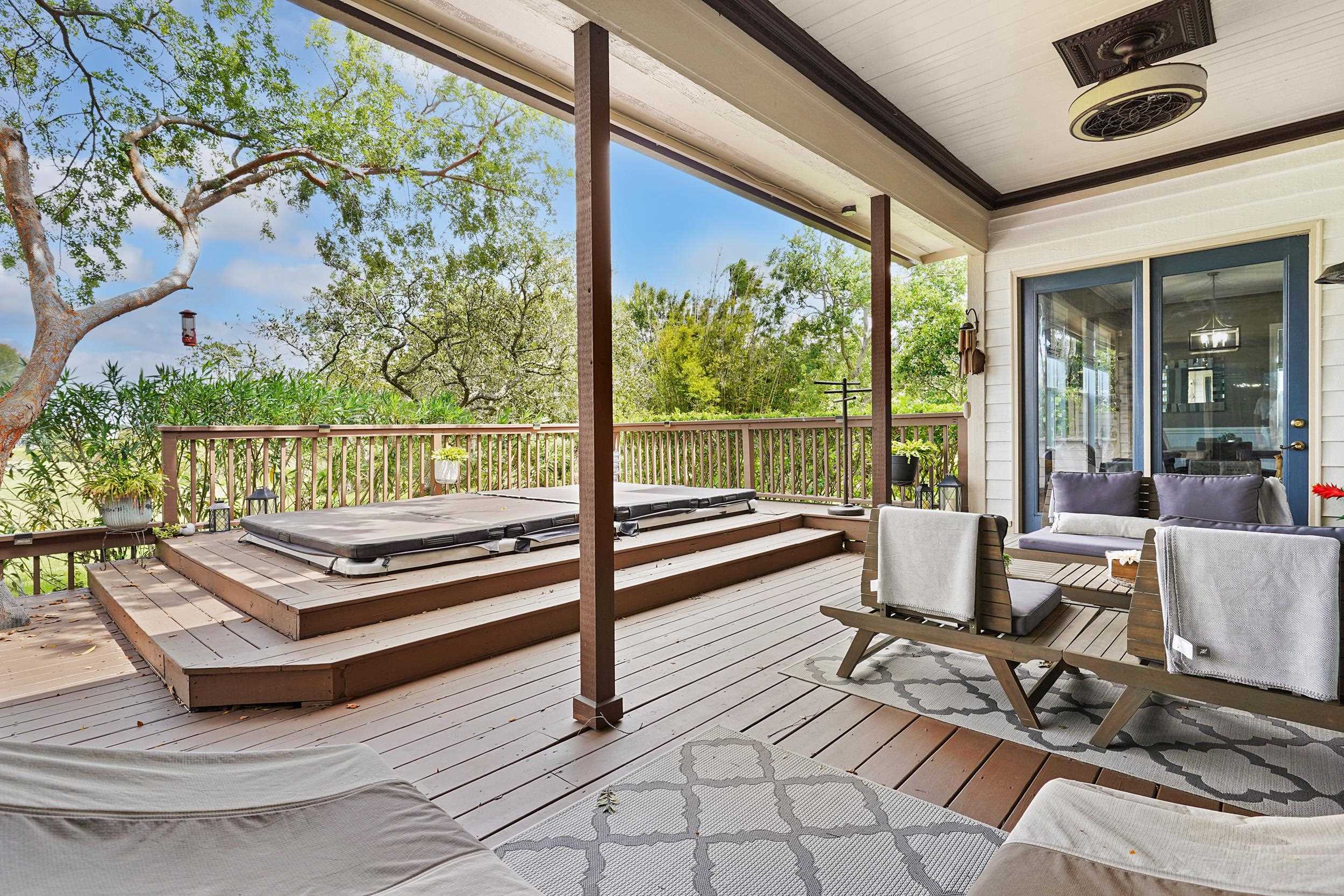 Image 38 of 53 For 500 Turnberry Ln