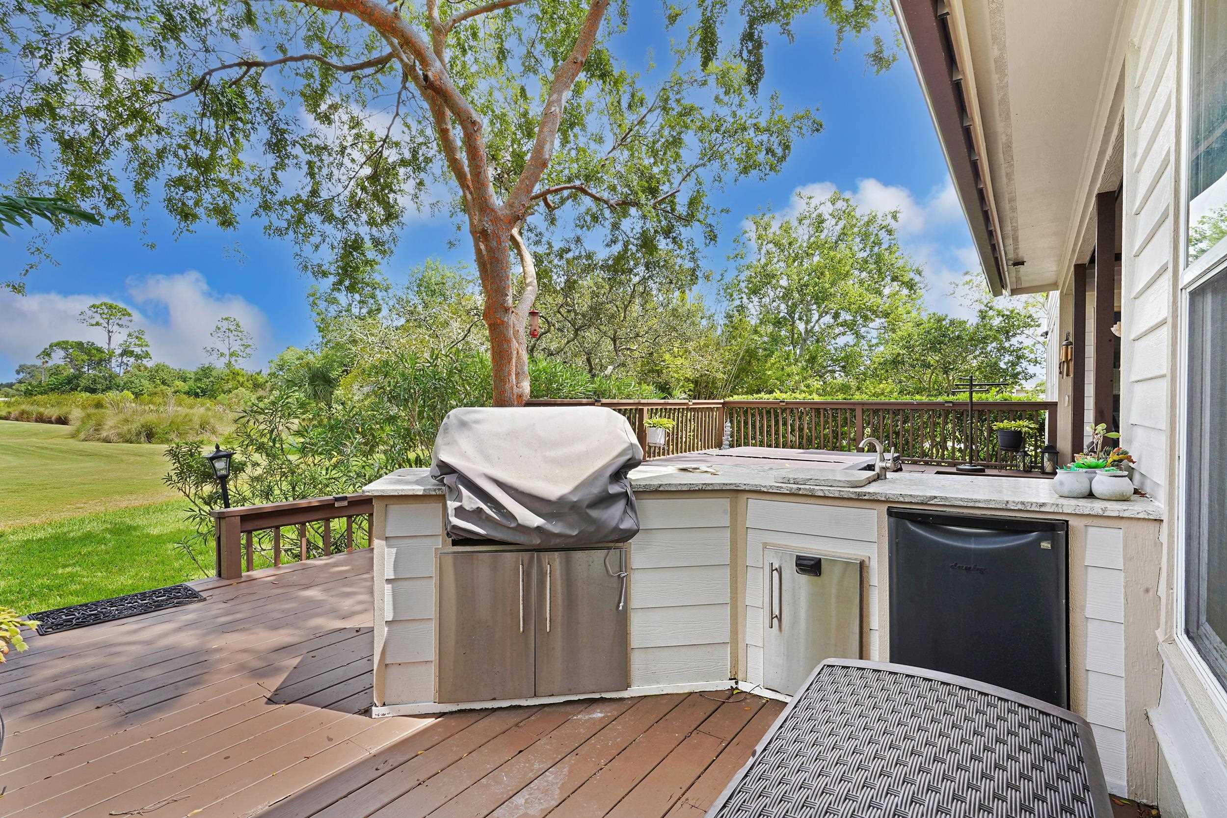 Image 40 of 53 For 500 Turnberry Ln