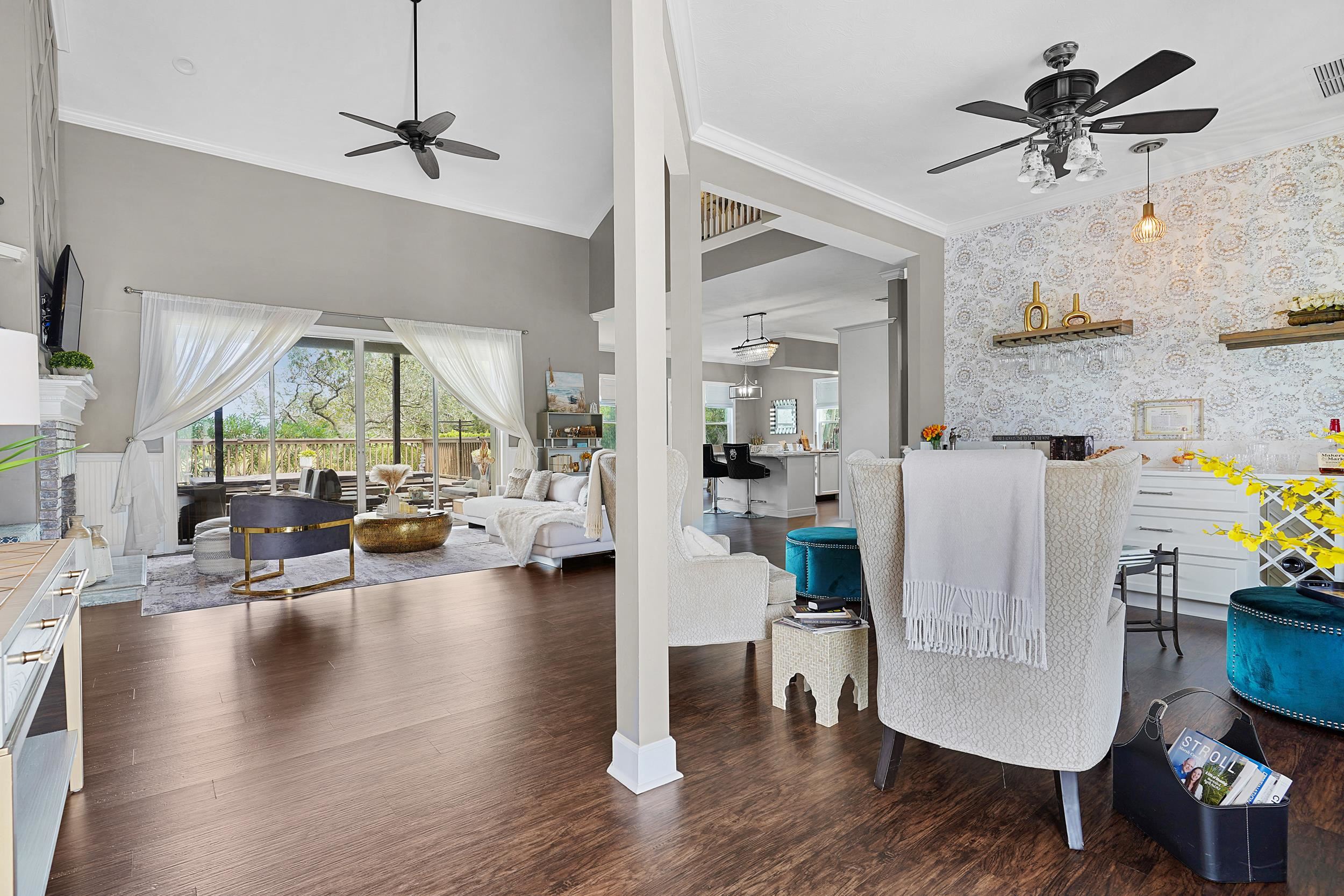 Image 9 of 53 For 500 Turnberry Ln